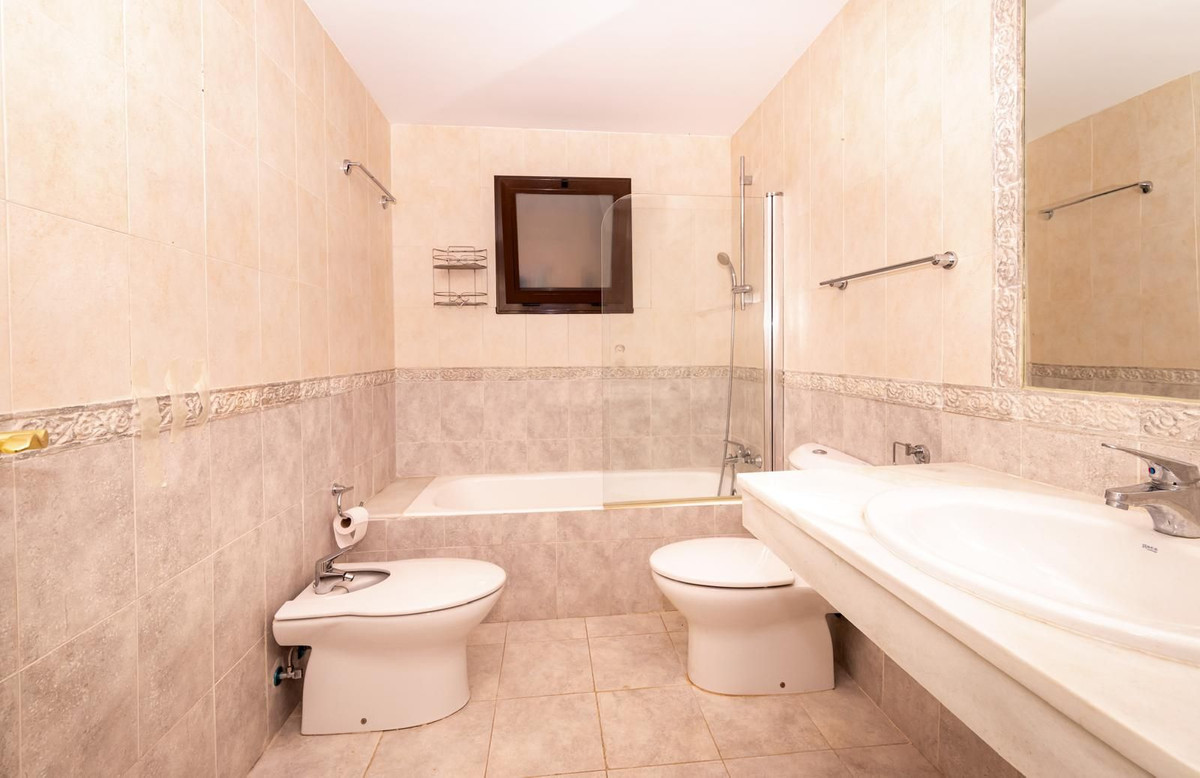 Apartamento com 4 quartos com piscina em Málaga, Espanha – Foto 5