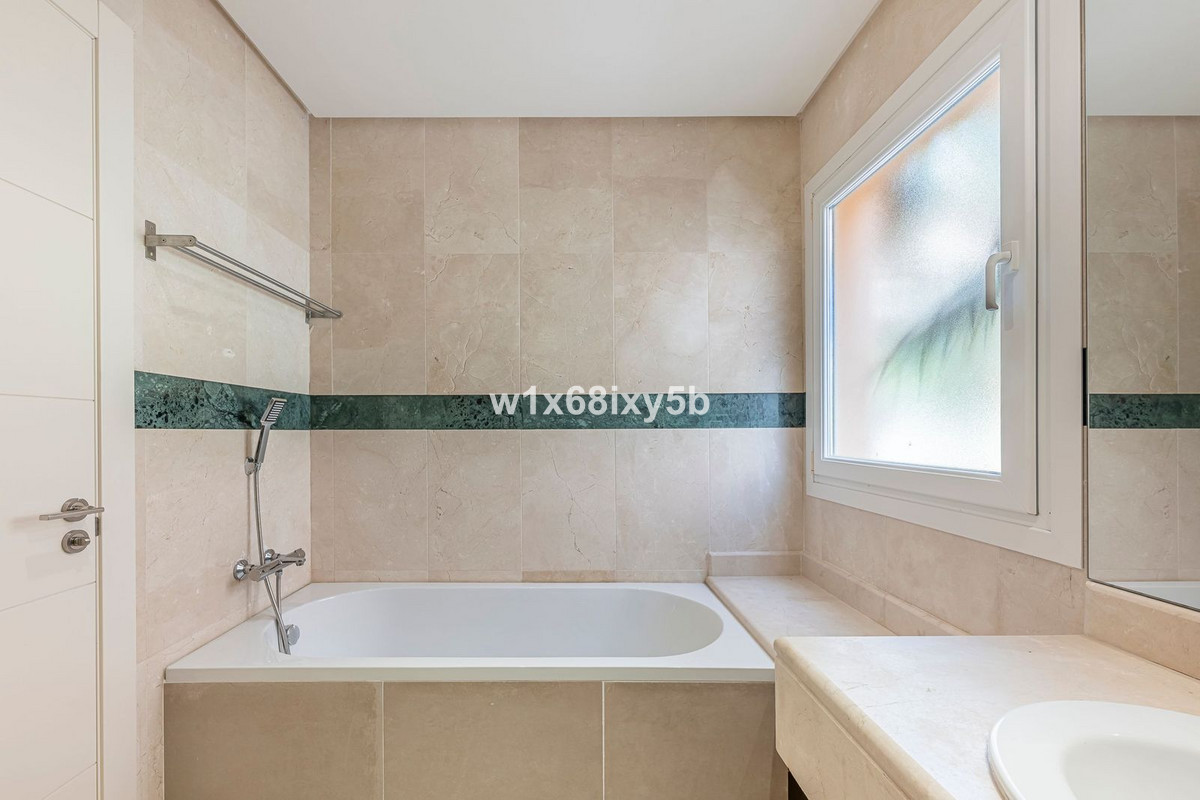 2 Bedroom Apartment in Marbella - Foto 25