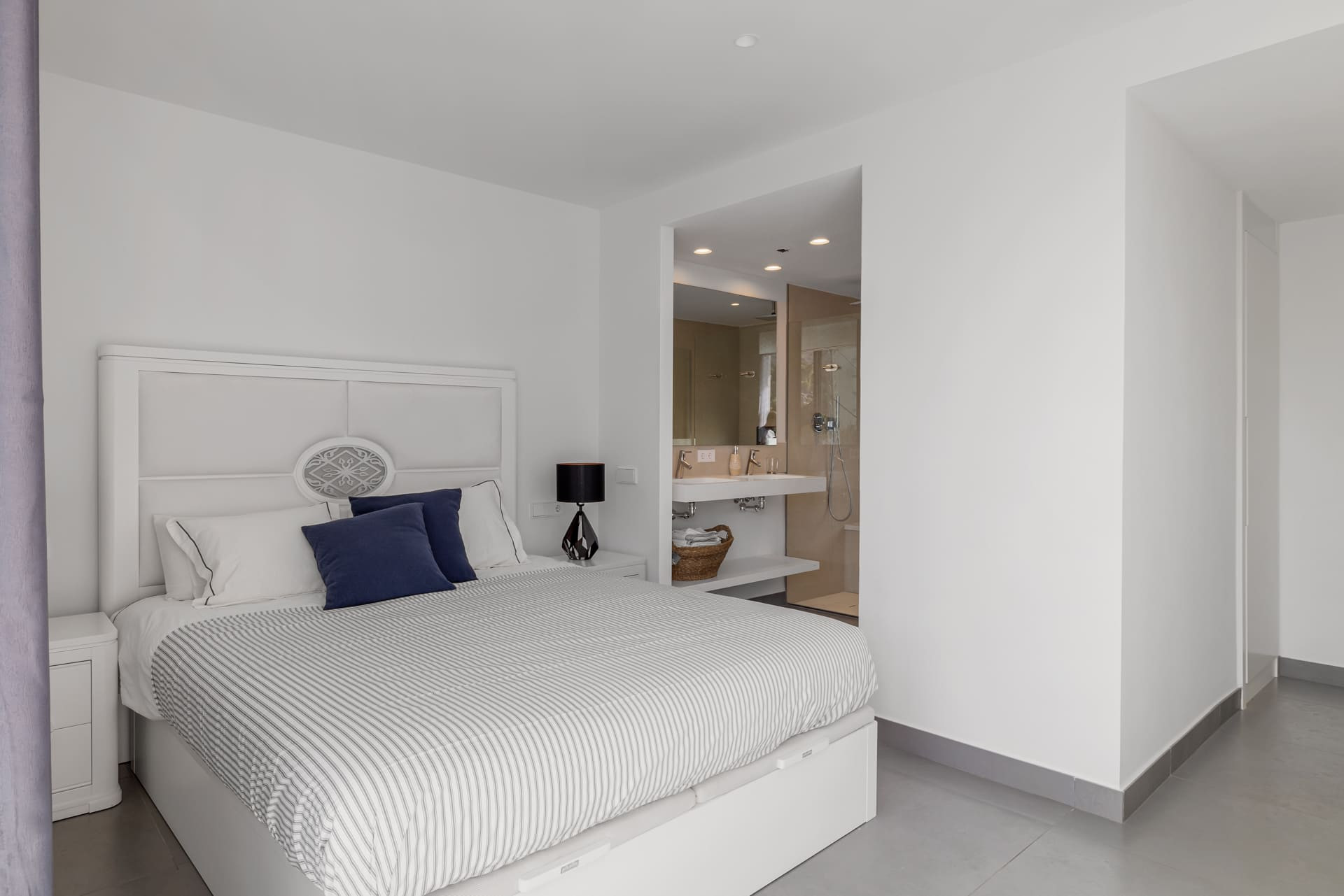 2 Bedroom Penthouse in Benalmádena - Photo 23