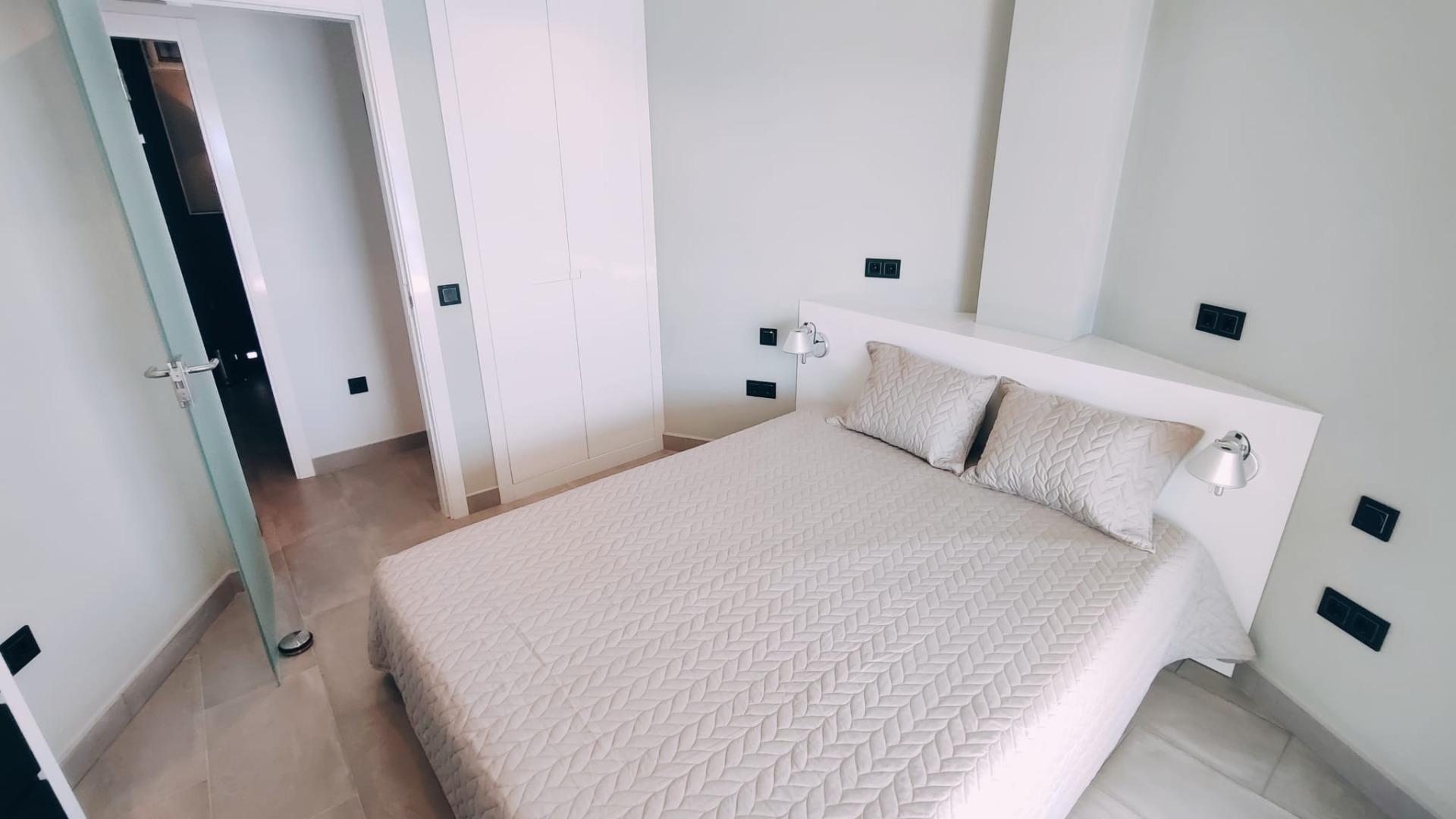 1 Bedroom Apartment in Fuengirola - Photo 15