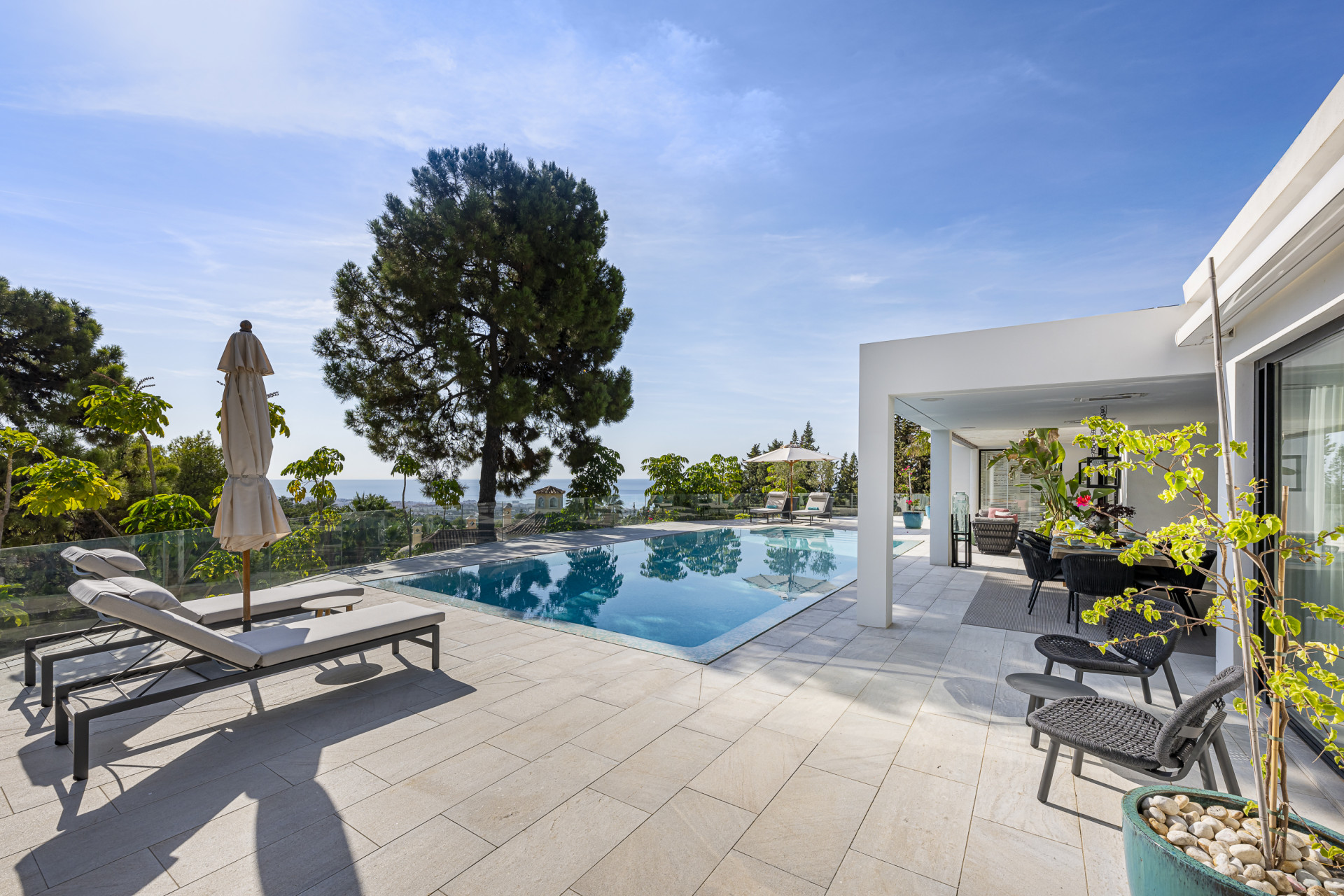 5 Bedroom Villa in Marbella - Photo 27