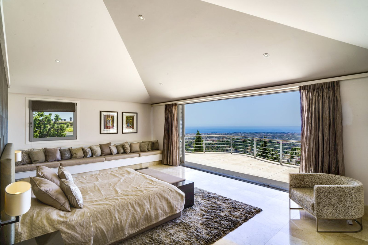 5 Bedroom Villa in Benahavís - Foto 13
