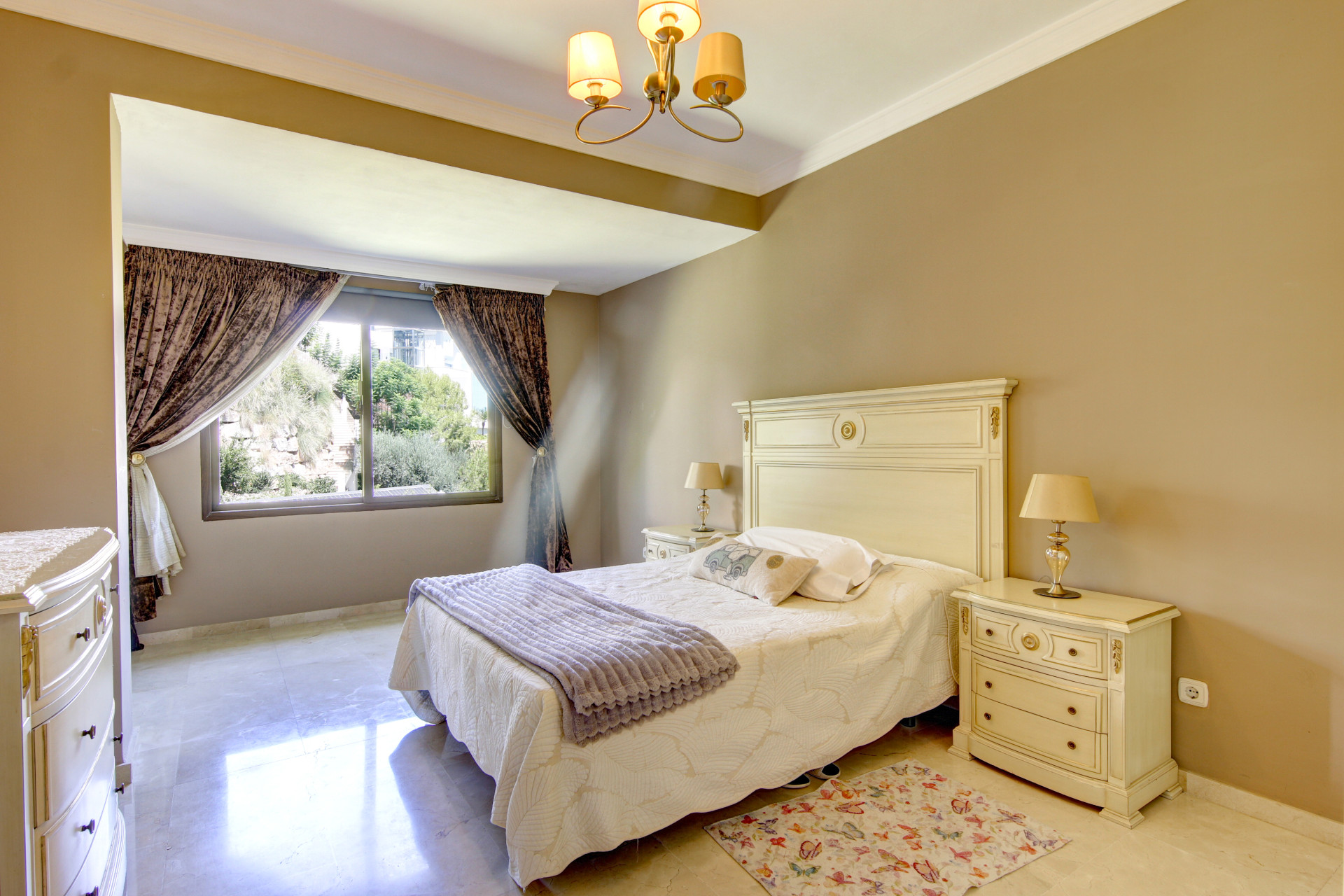 6 Bedroom Villa in Benahavís - Foto 16