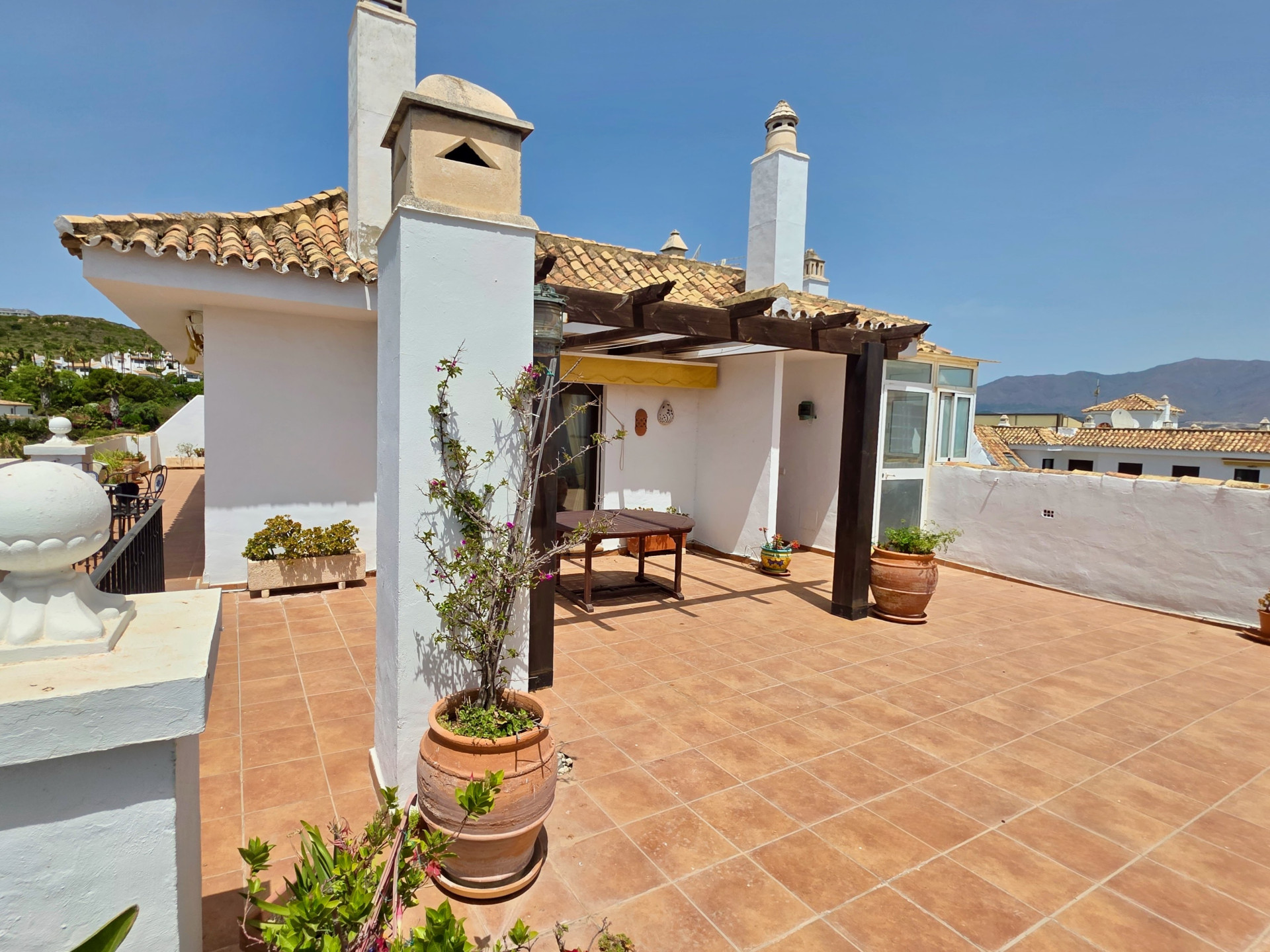 3 Bedroom Penthouse in La Duquesa - Photo 5