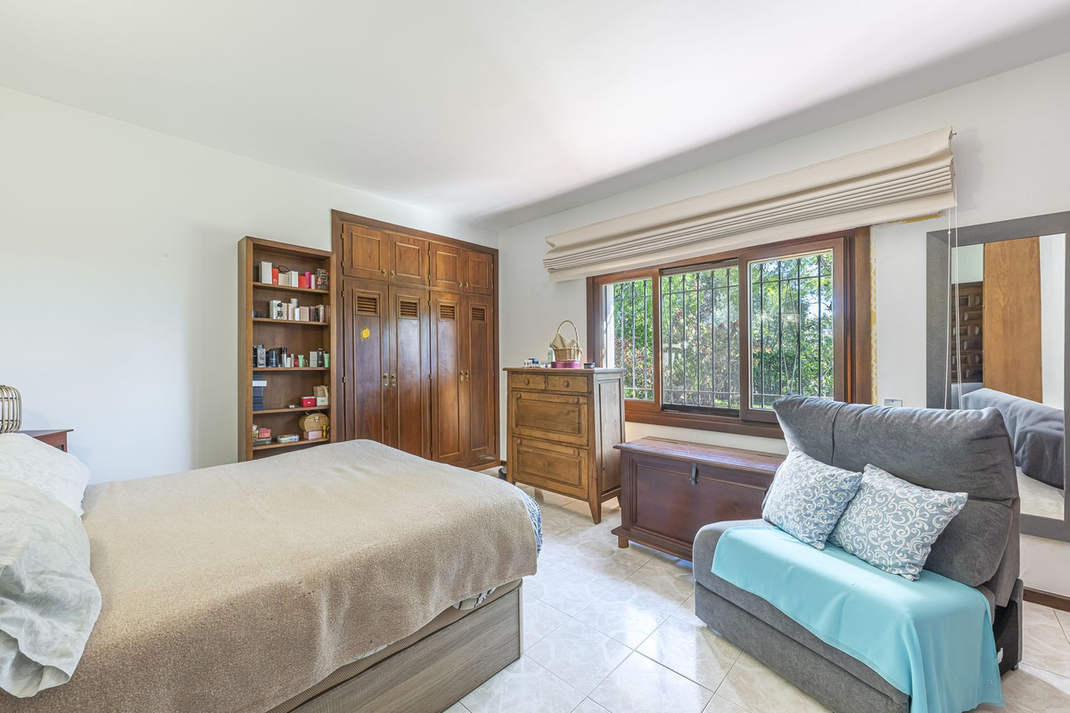 3 Bedroom Villa in San Pedro de Alcántara - Фото 14