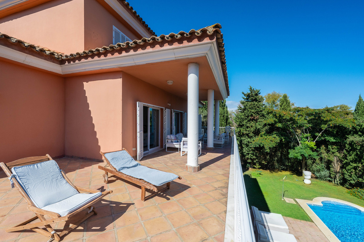 5 Bedroom Villa in Sotogrande - Photo 22