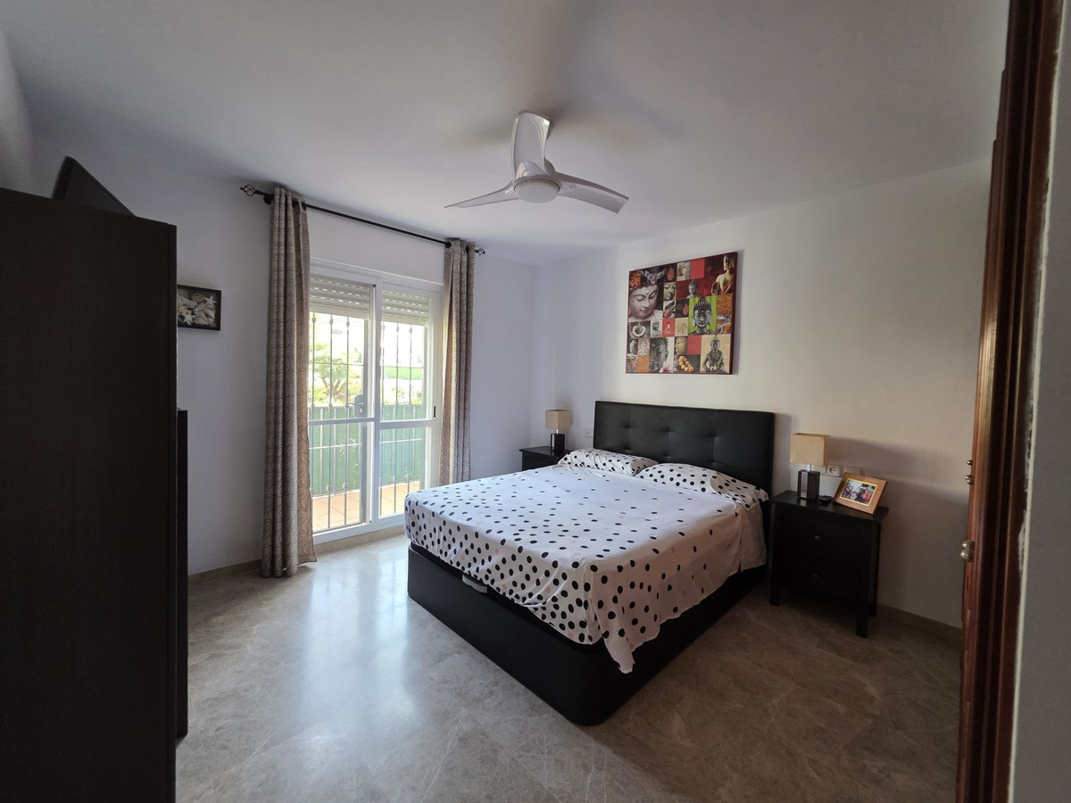 4 Bedroom Townhouse in Marbella - Photo 13
