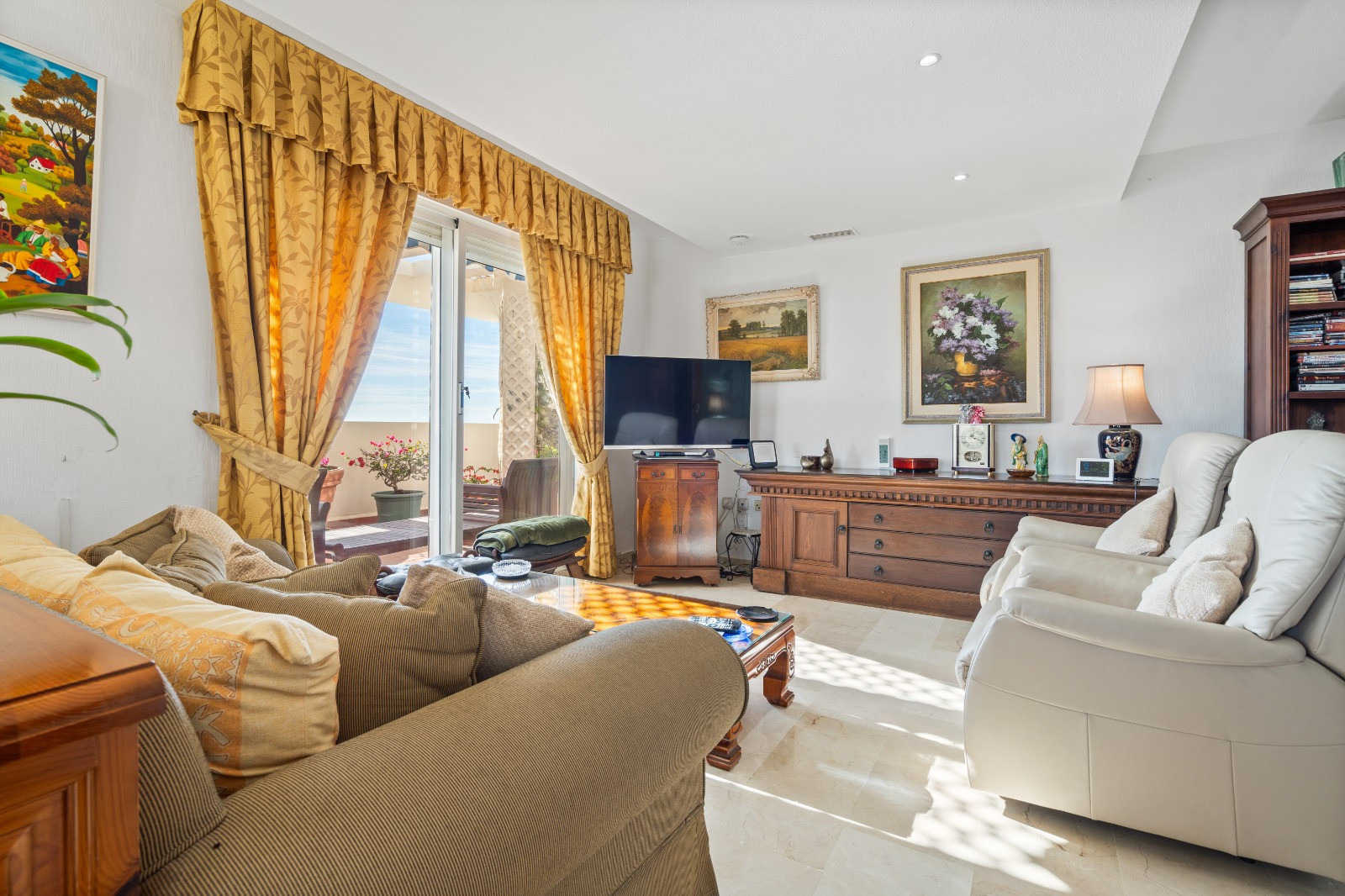 3 Bedroom Penthouse in San Pedro de Alcántara - Photo 6