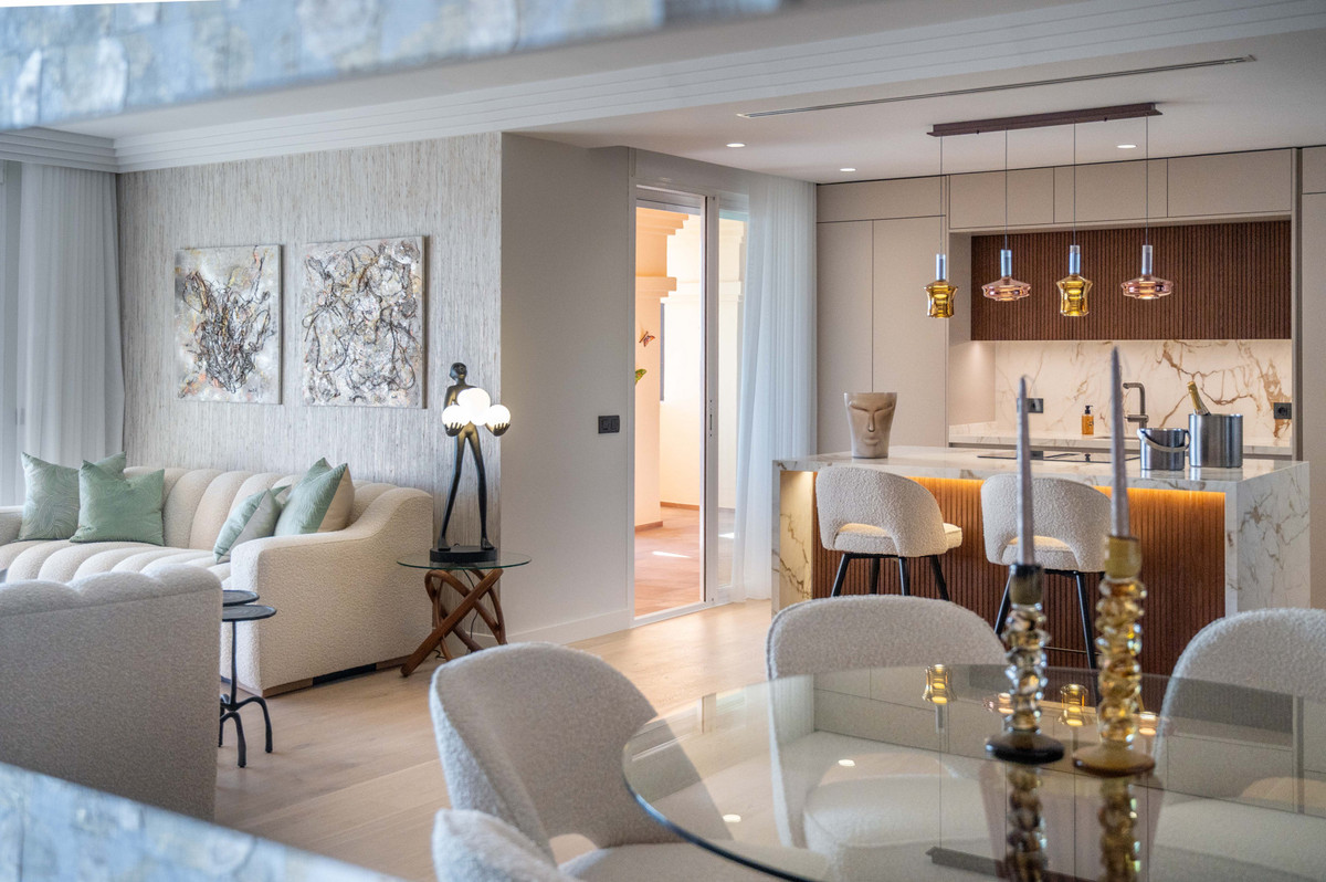 4 Bedroom Apartment in Marbella - Foto 4