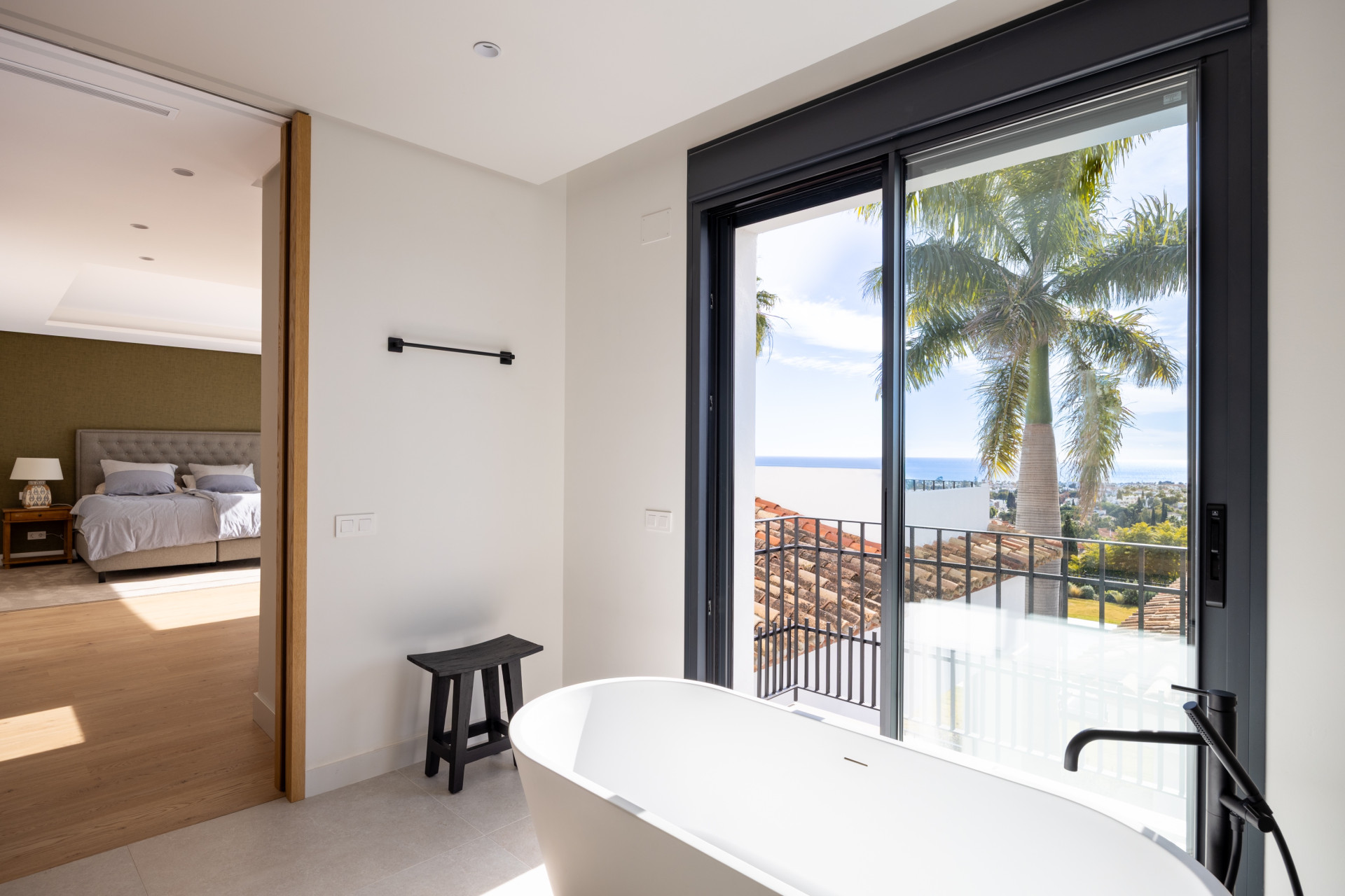 4 Bedroom Villa in Benahavís - Фото 16