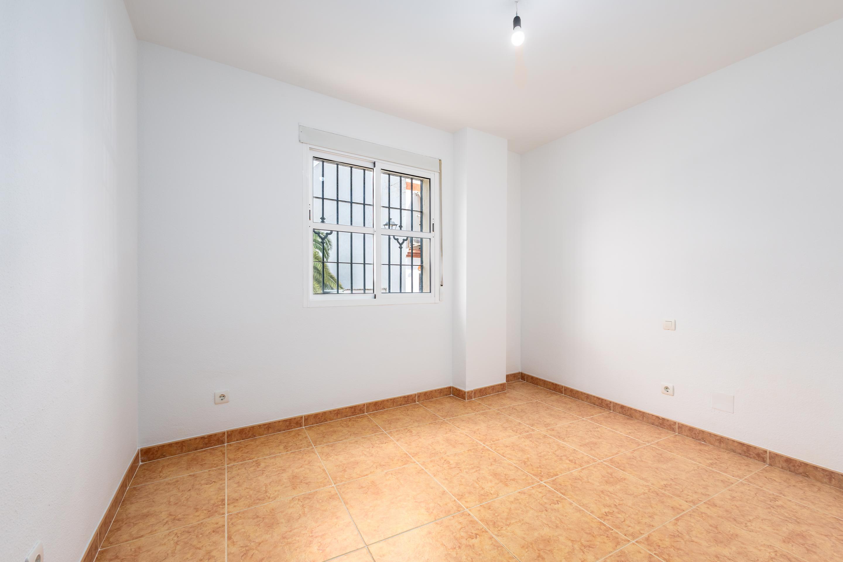 3 Bedroom Apartment in Alhaurín de la Torre - Photo 13