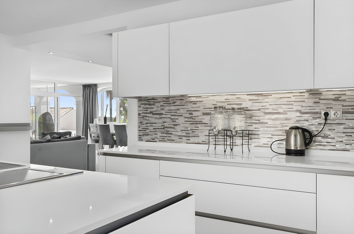 5 Bedroom Villa in Marbella - Foto 15