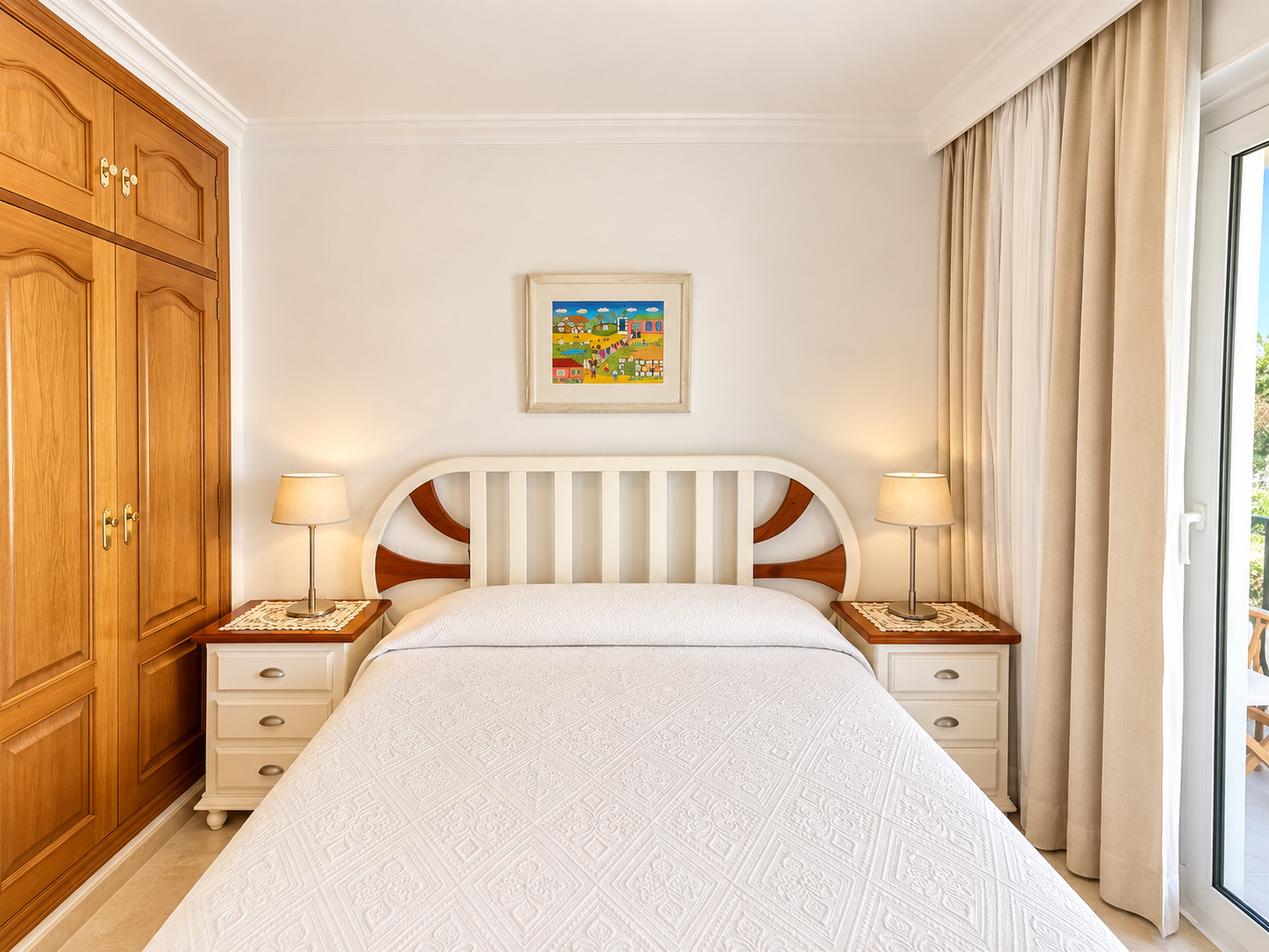 1 Bedroom Apartment in Marbella - Photo 13
