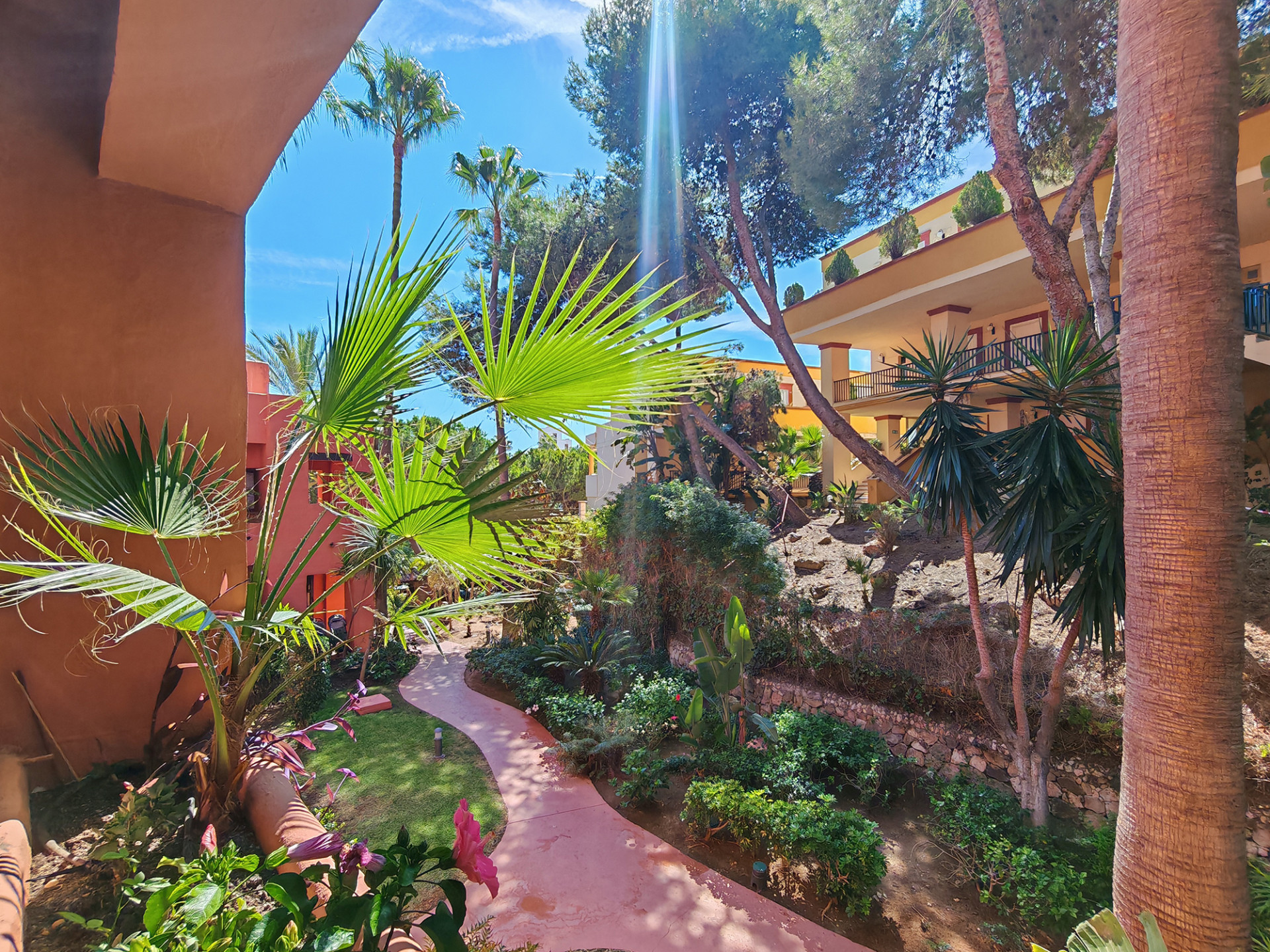 3 Bedroom Apartment in Marbella - Photo 19
