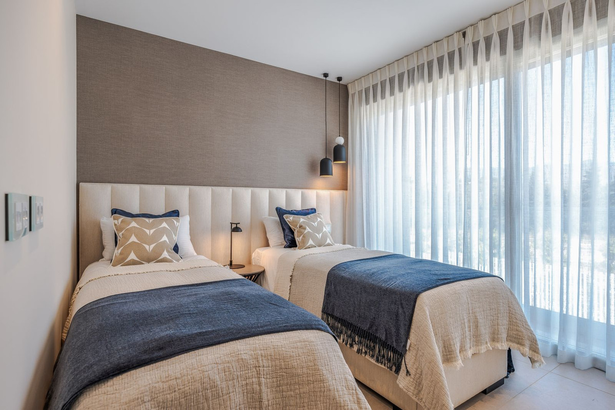 3 Bedroom Apartment in Estepona - Photo 46