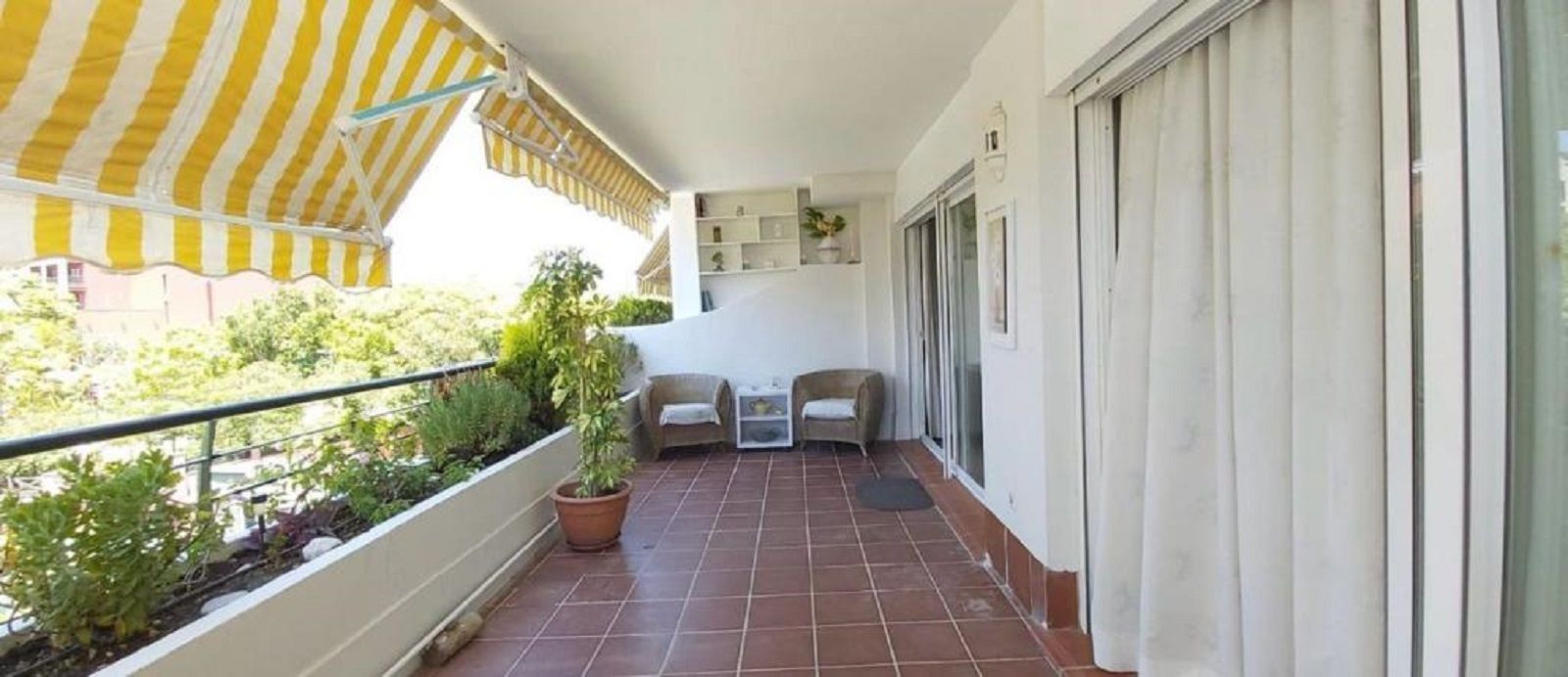 2 Bedroom Apartment in San Pedro de Alcántara - Photo 14