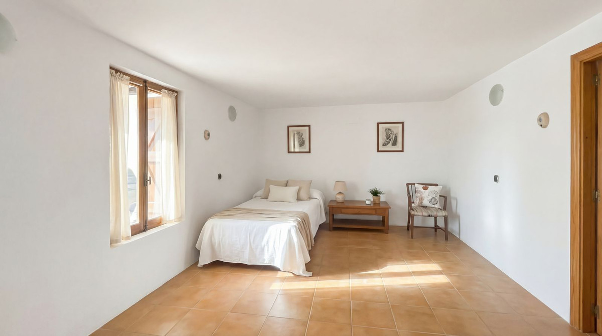 9 Bedroom Country house in Villanueva del Rosario - Photo 27