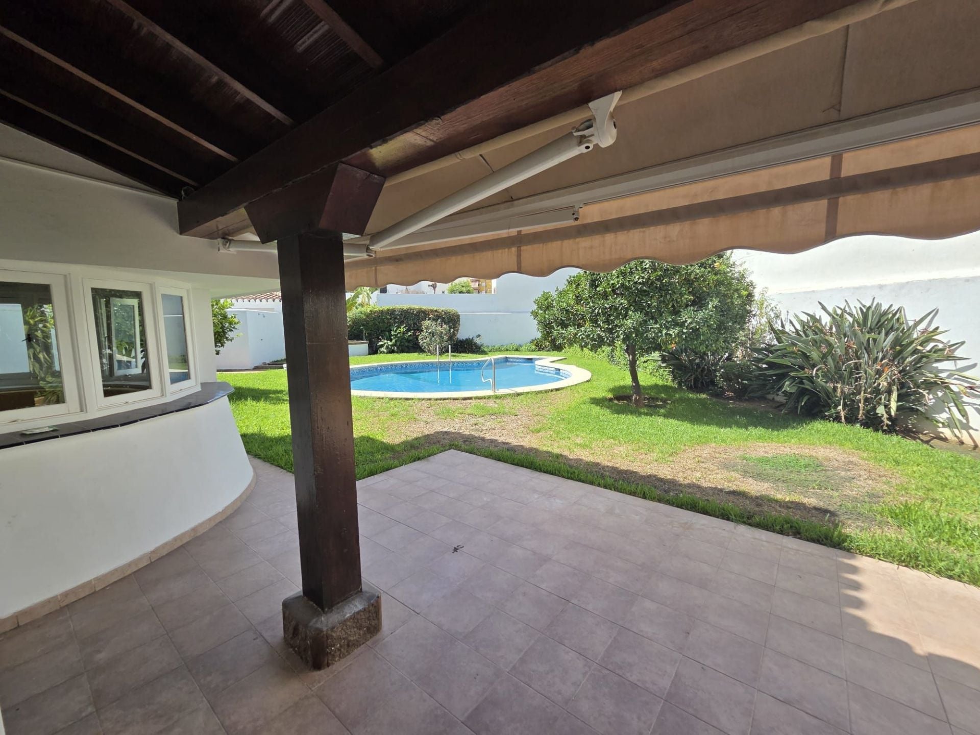 4 Bedroom Villa in Fuengirola - Photo 17