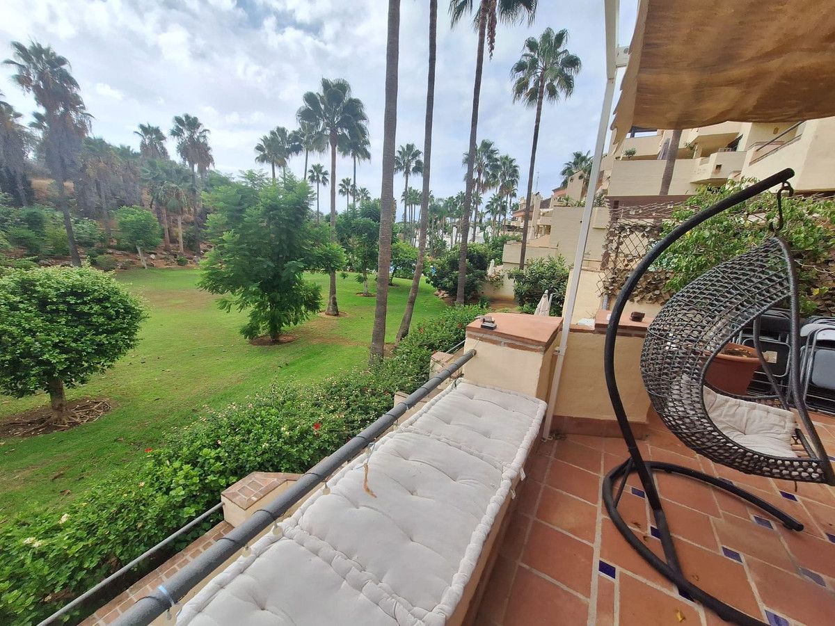 3 Bedroom Apartment in Marbella - Photo 10