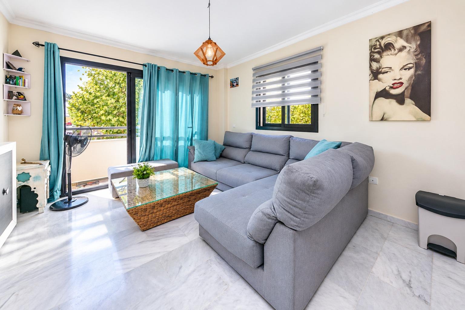1 Bedroom Apartment in Mijas - Photo 3