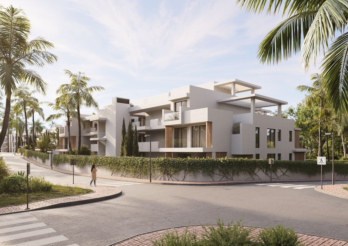 2 Bedroom Apartment in Estepona - Photo 9