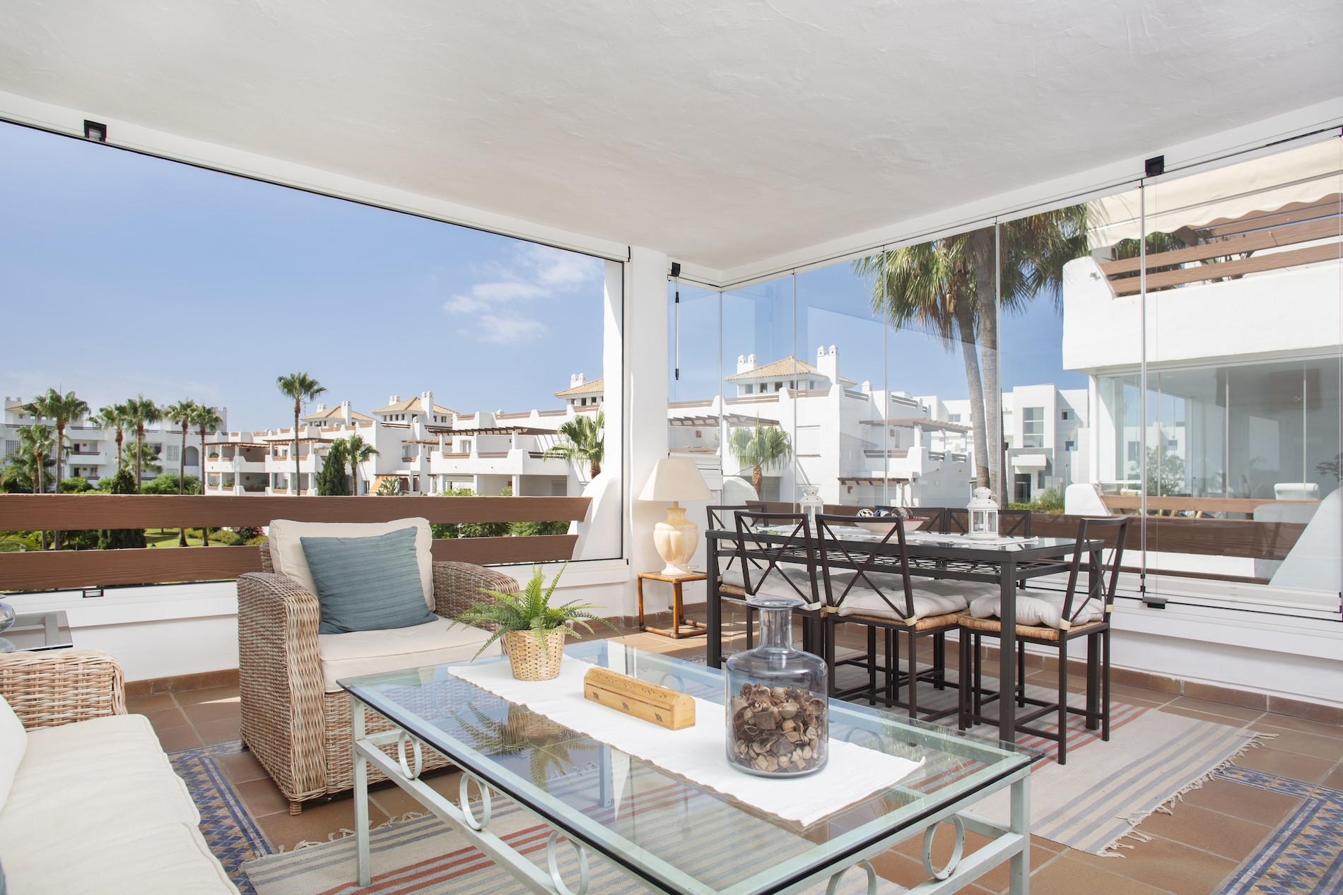 2 Bedroom Apartment in Estepona - Photo 5