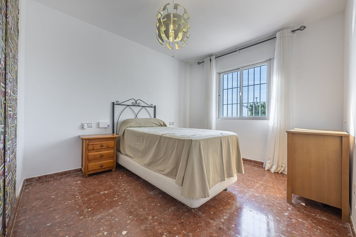 3 Bedroom Villa in Estepona - Photo 19