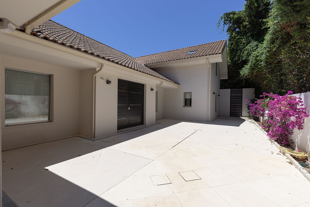 5 Bedroom Villa in Sotogrande - Photo 70
