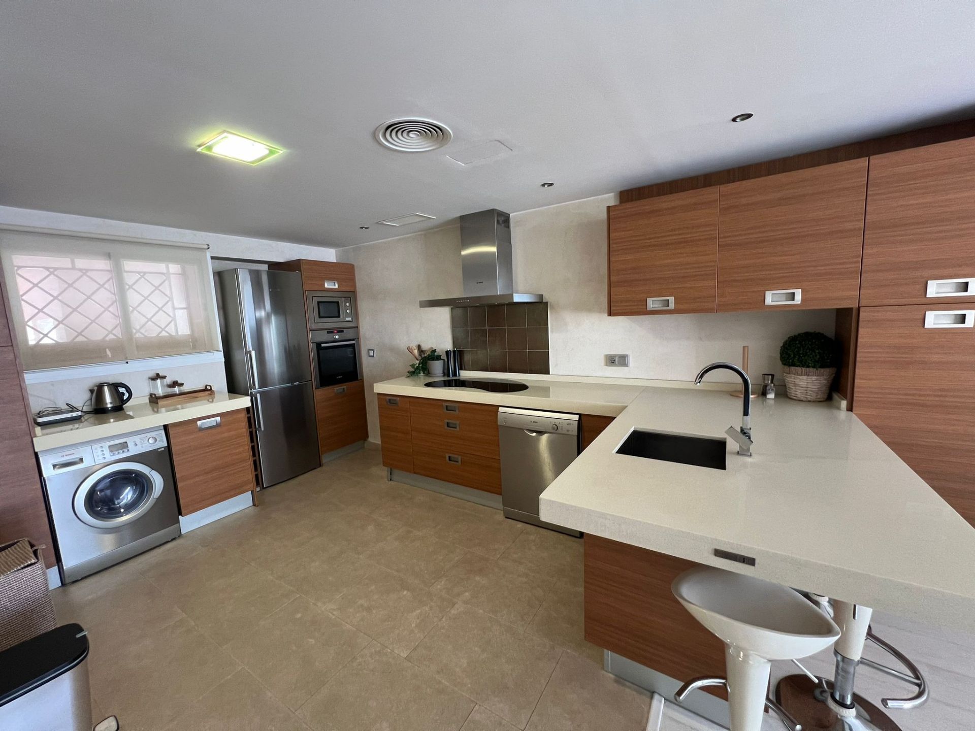 3 Bedroom Apartment in Marbella - Photo 4