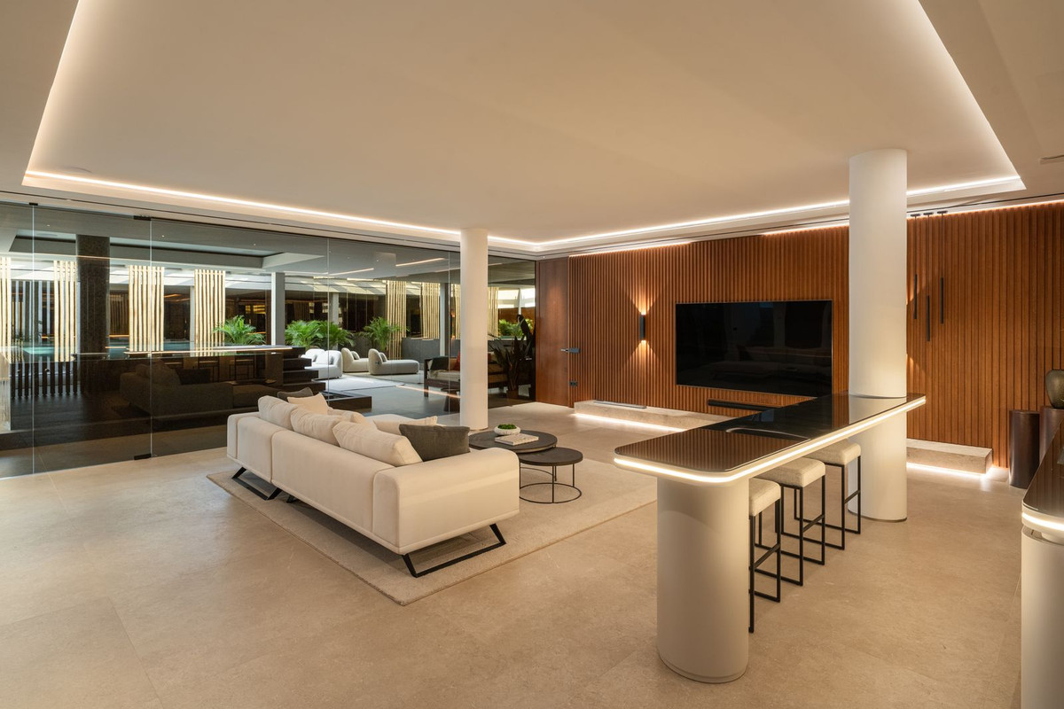6 Bedroom Villa in Benahavís - Foto 17
