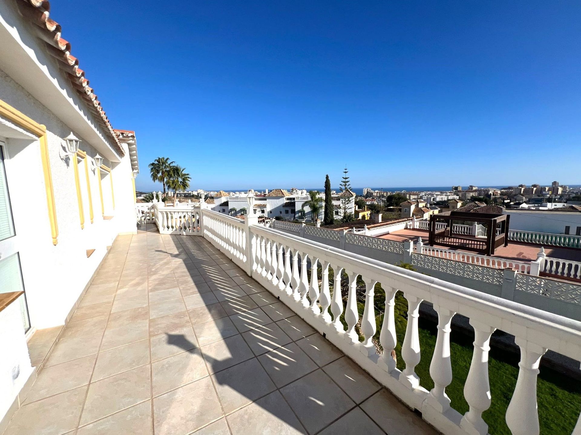 6 Bedroom Villa in Mijas - Photo 17