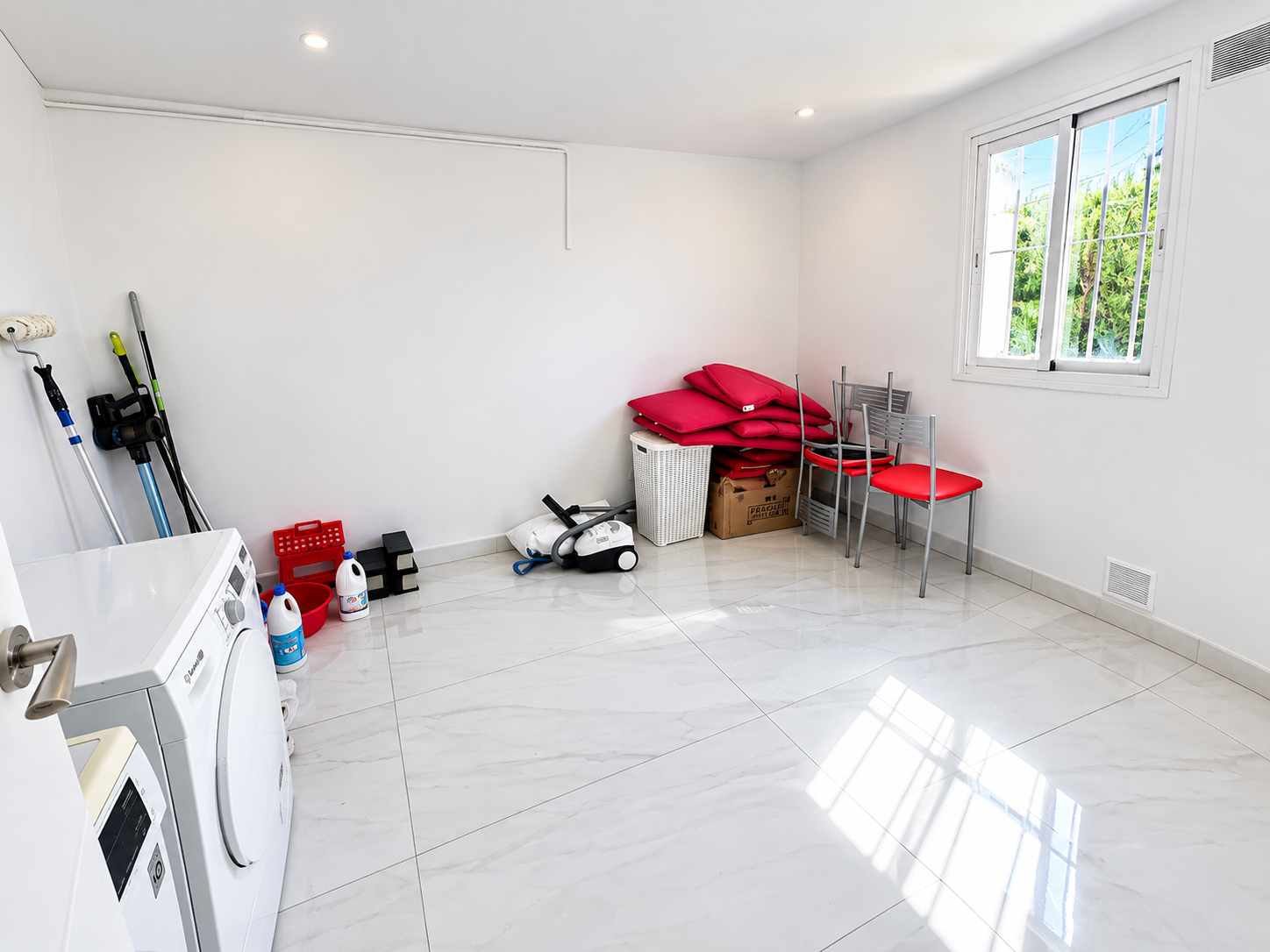 4 Bedroom Villa in Marbella - Photo 22