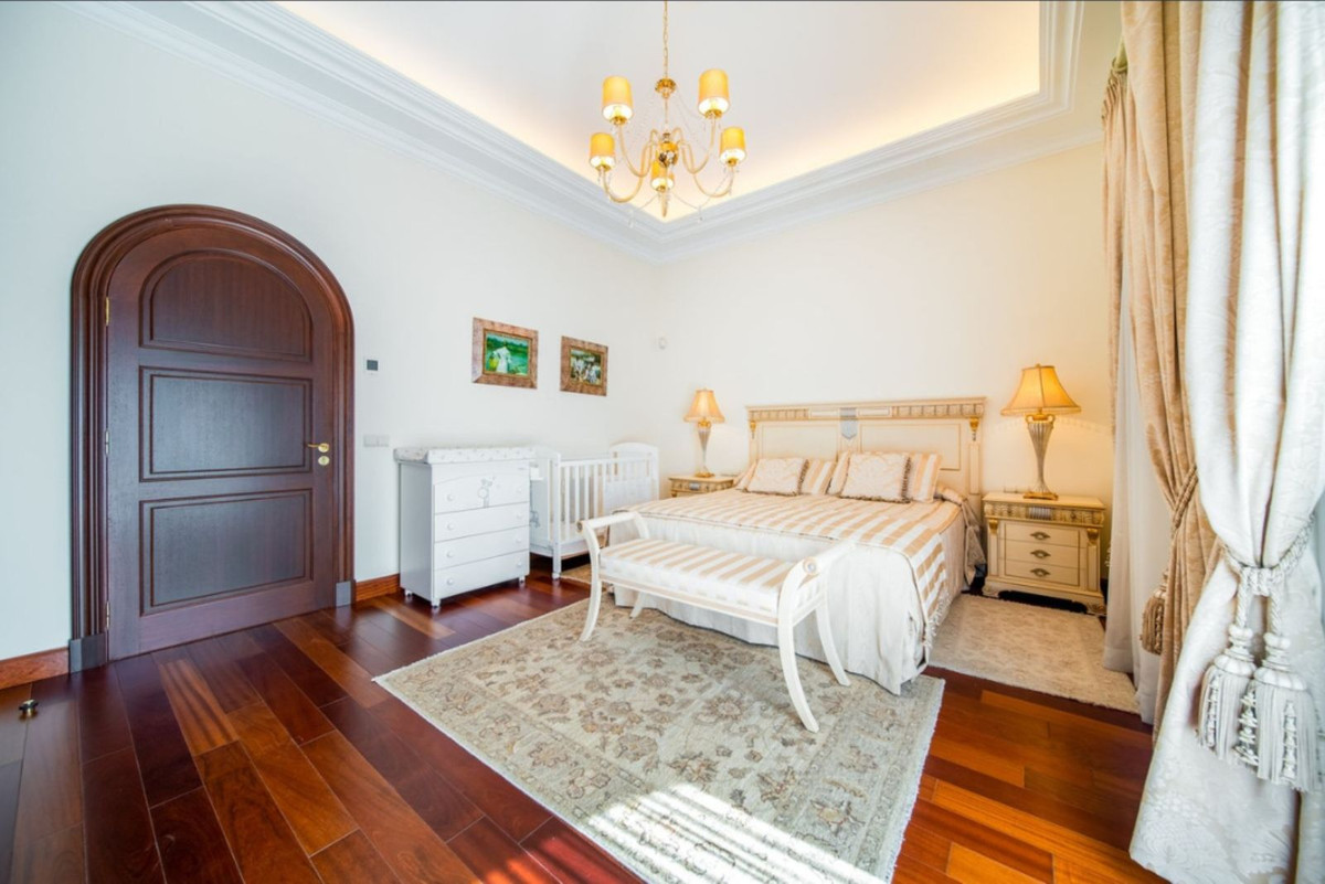 8 Bedroom Villa in San Pedro de Alcántara - Foto 12