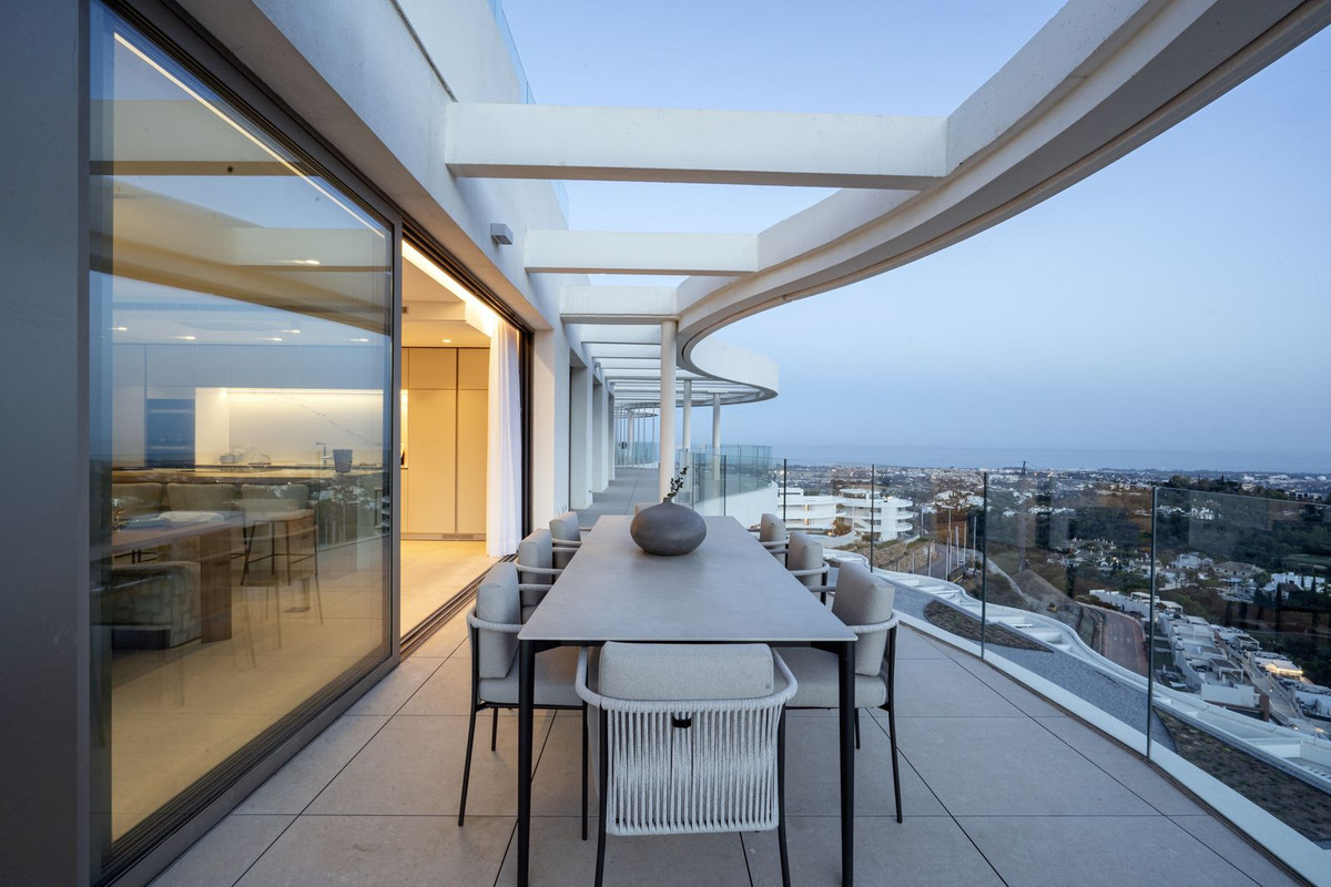 4 Bedroom Penthouse in Benahavís - Foto 2