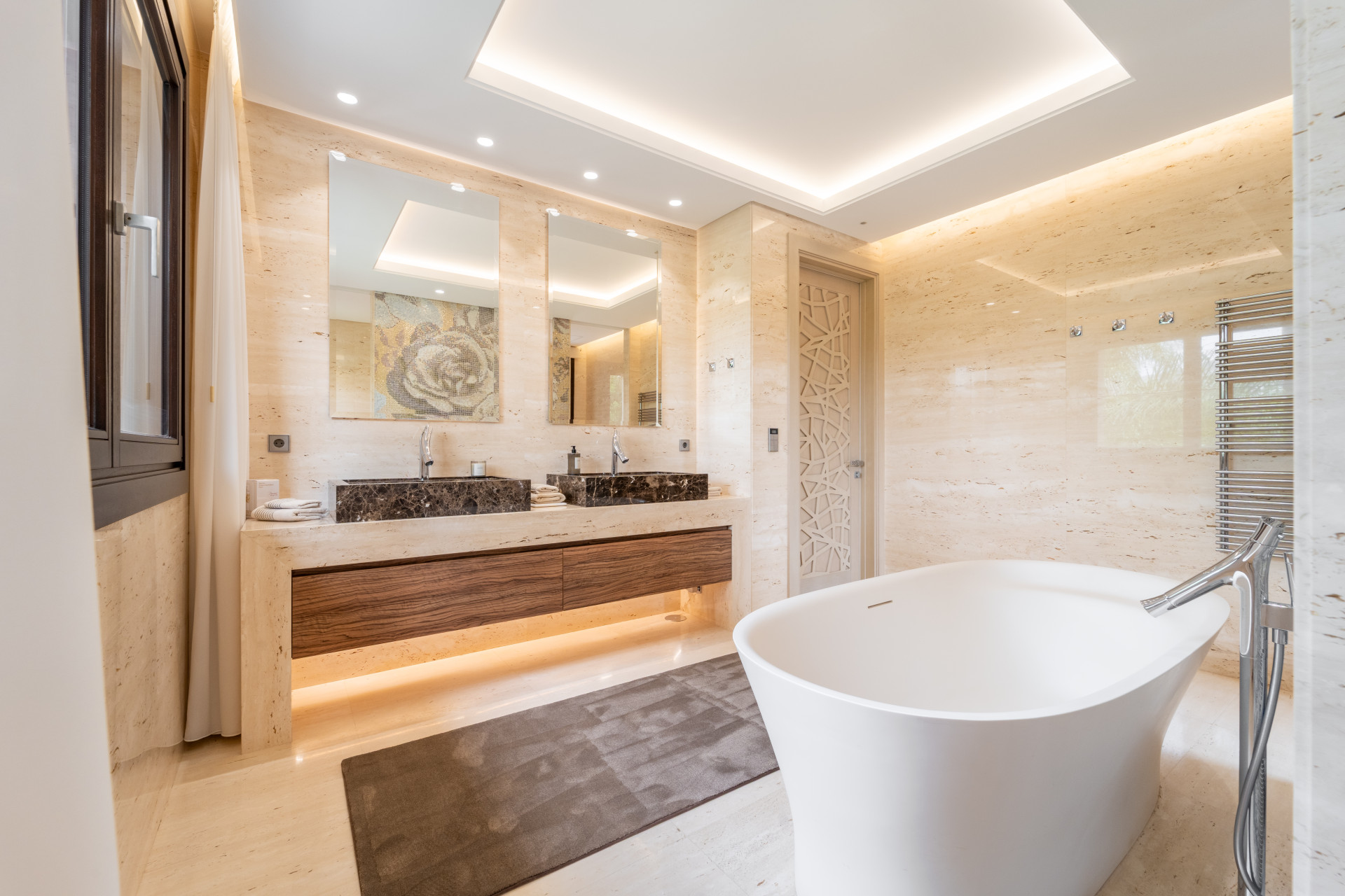 5 Bedroom Villa in Marbella - Photo 14