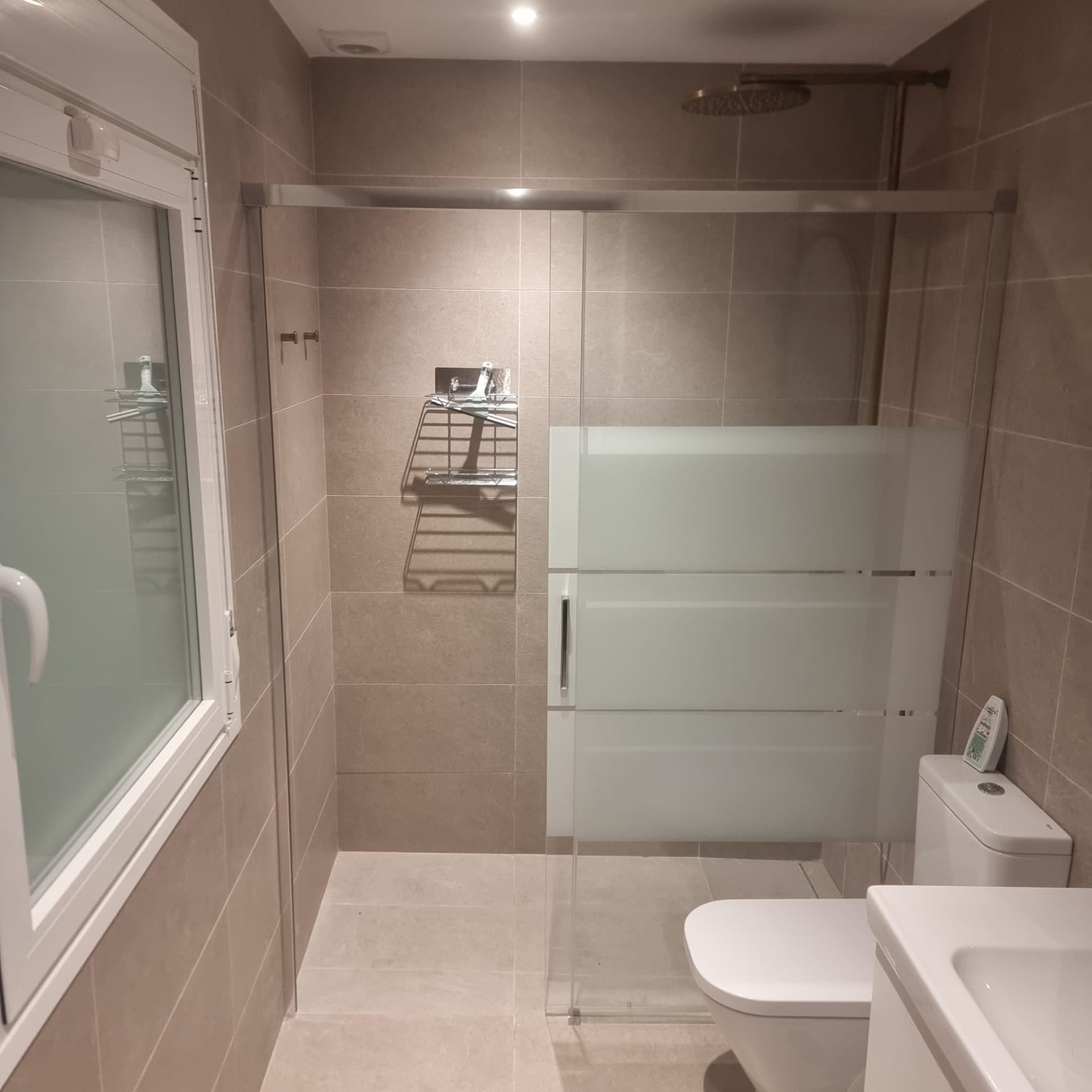 2 Bedroom Apartment in Marbella - Photo 11