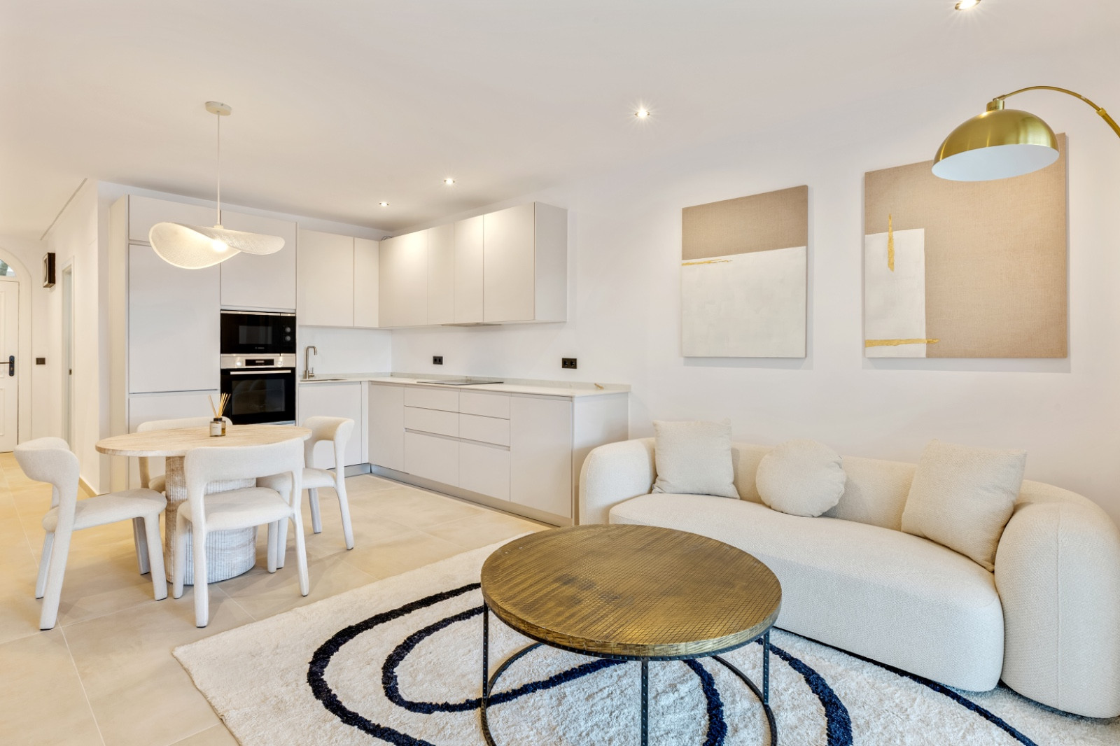3 Bedroom Apartment in Marbella - Photo 7