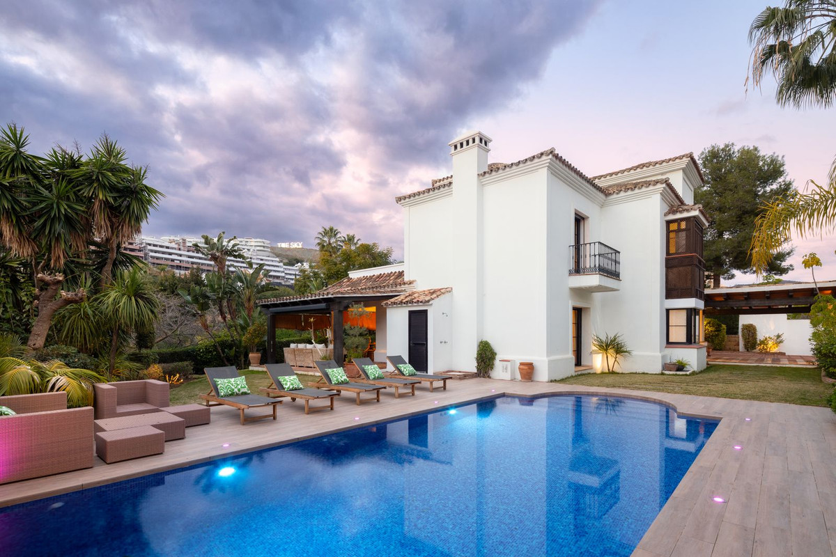 4 Bedroom Villa in Benahavís - Foto 20