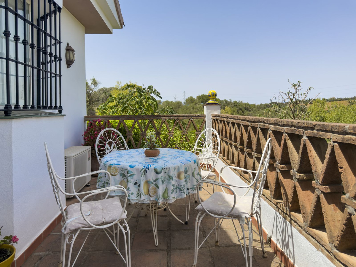 4 Bedroom Villa in Coín - Photo 3
