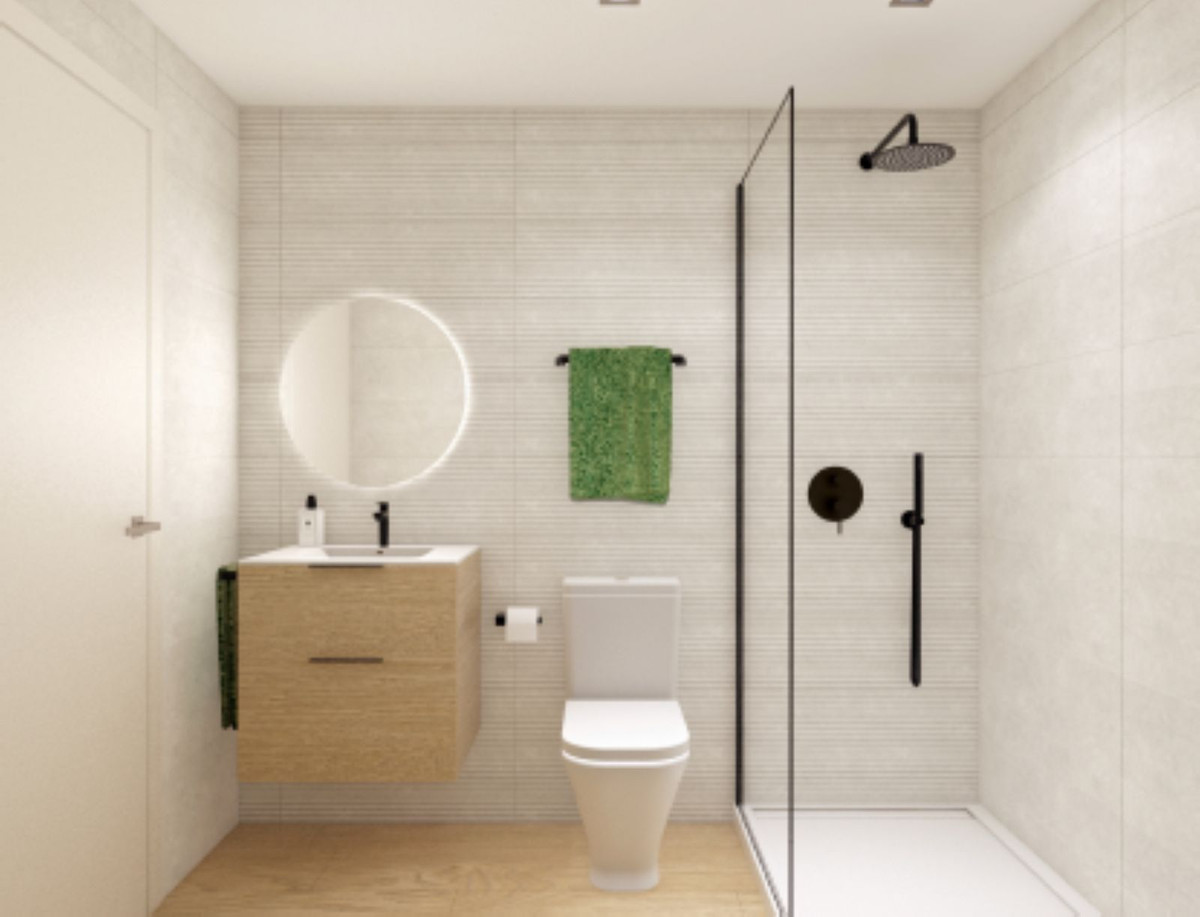 1 Bedroom Apartment in Fuengirola - Photo 4