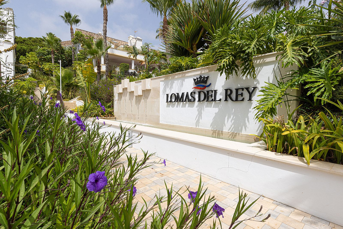 2 Bedroom Apartment in Marbella - Photo 52