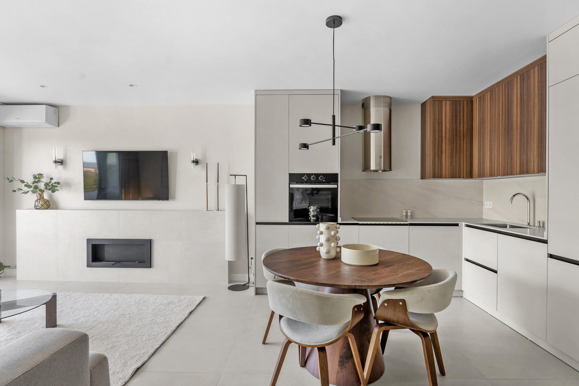 3 Bedroom Apartment in Benahavís - Photo 5