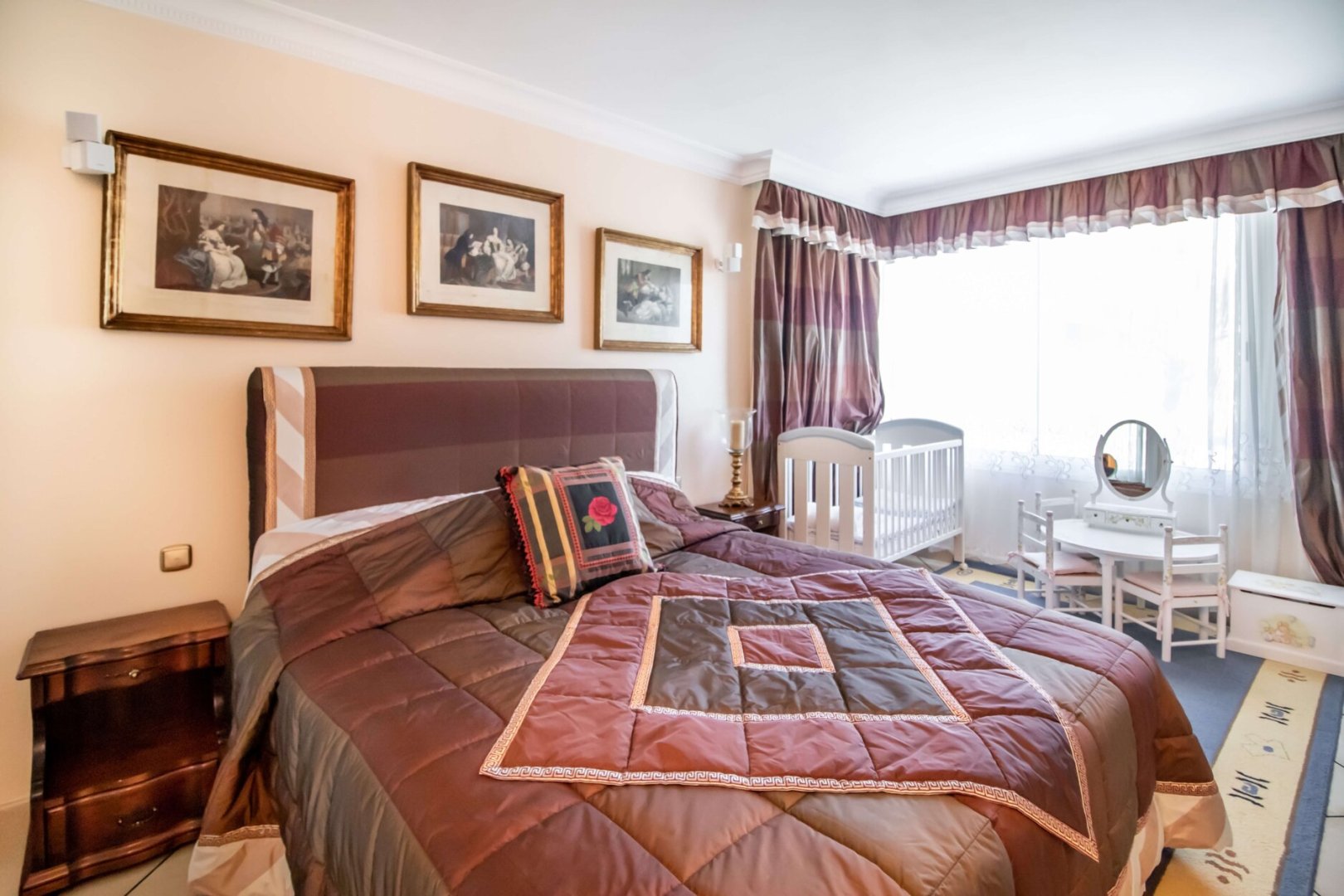 4 Bedroom Apartment in Marbella - Photo 12