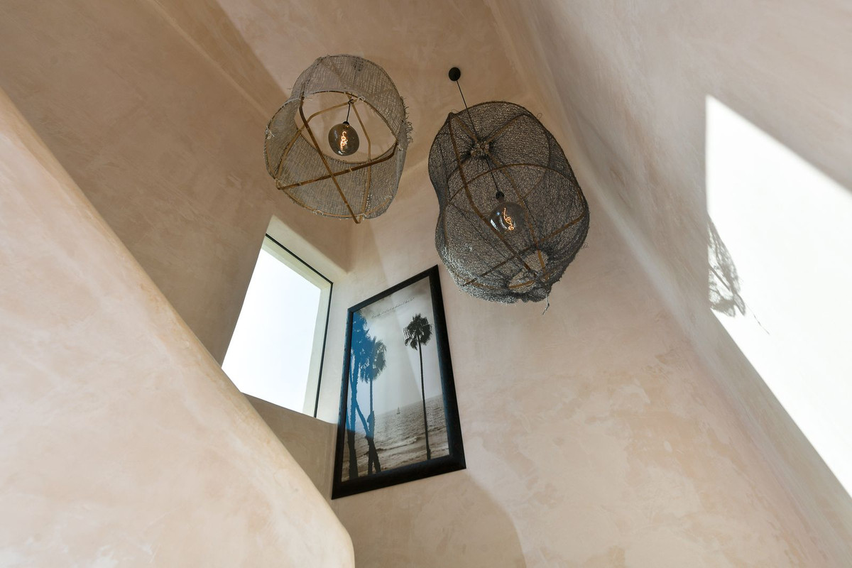 4 Bedroom Villa in Marbella - Photo 12