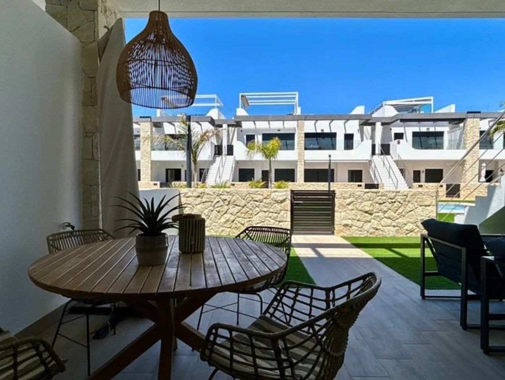 Apartamento com 3 quartos com piscina em Alicante, Espanha – Foto 19