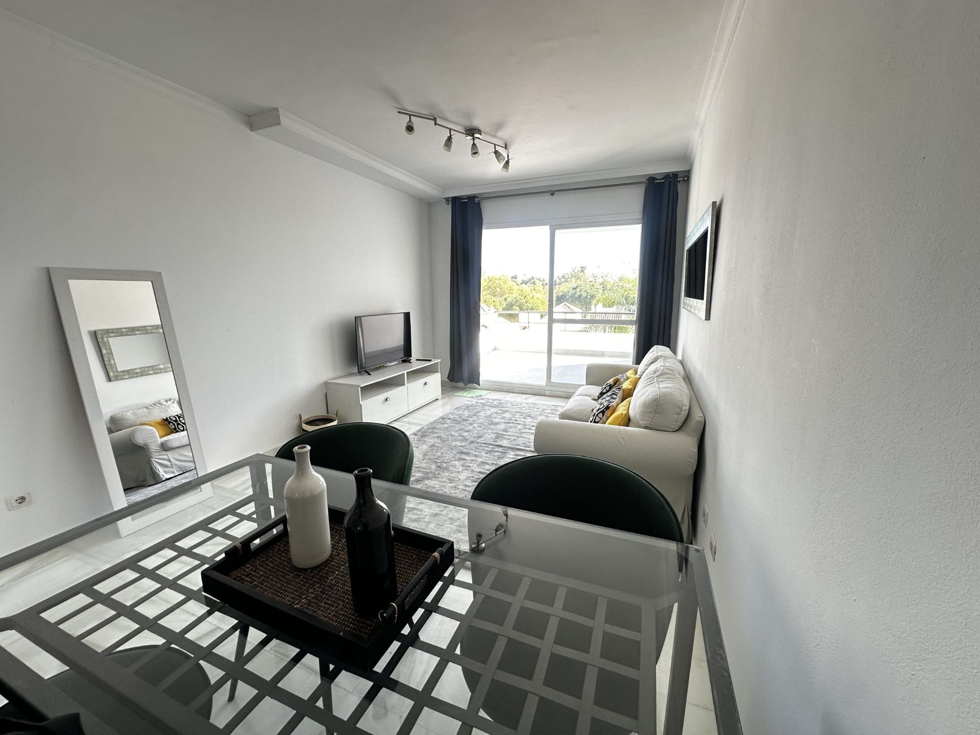 2 Bedroom Apartment in Marbella - Foto 5