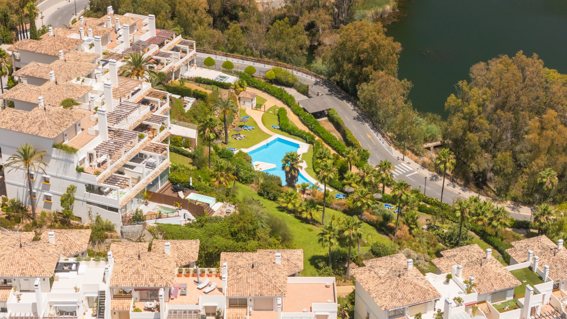 3 Bedroom Apartment in Marbella - Photo 40