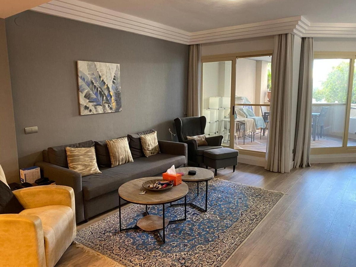 2 Bedroom Apartment in Marbella - Photo 38
