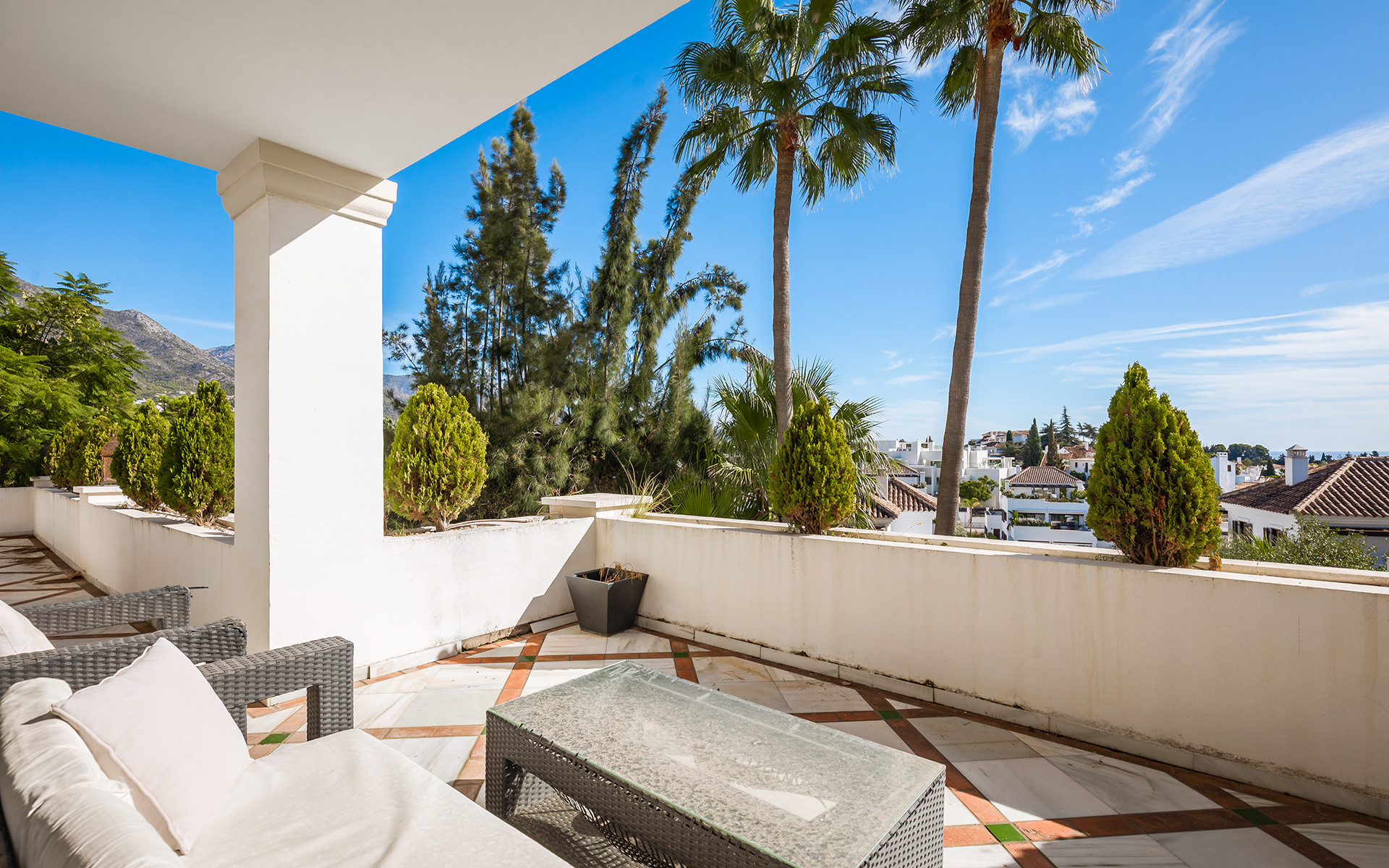 4 Bedroom Apartment in Marbella - Foto 3