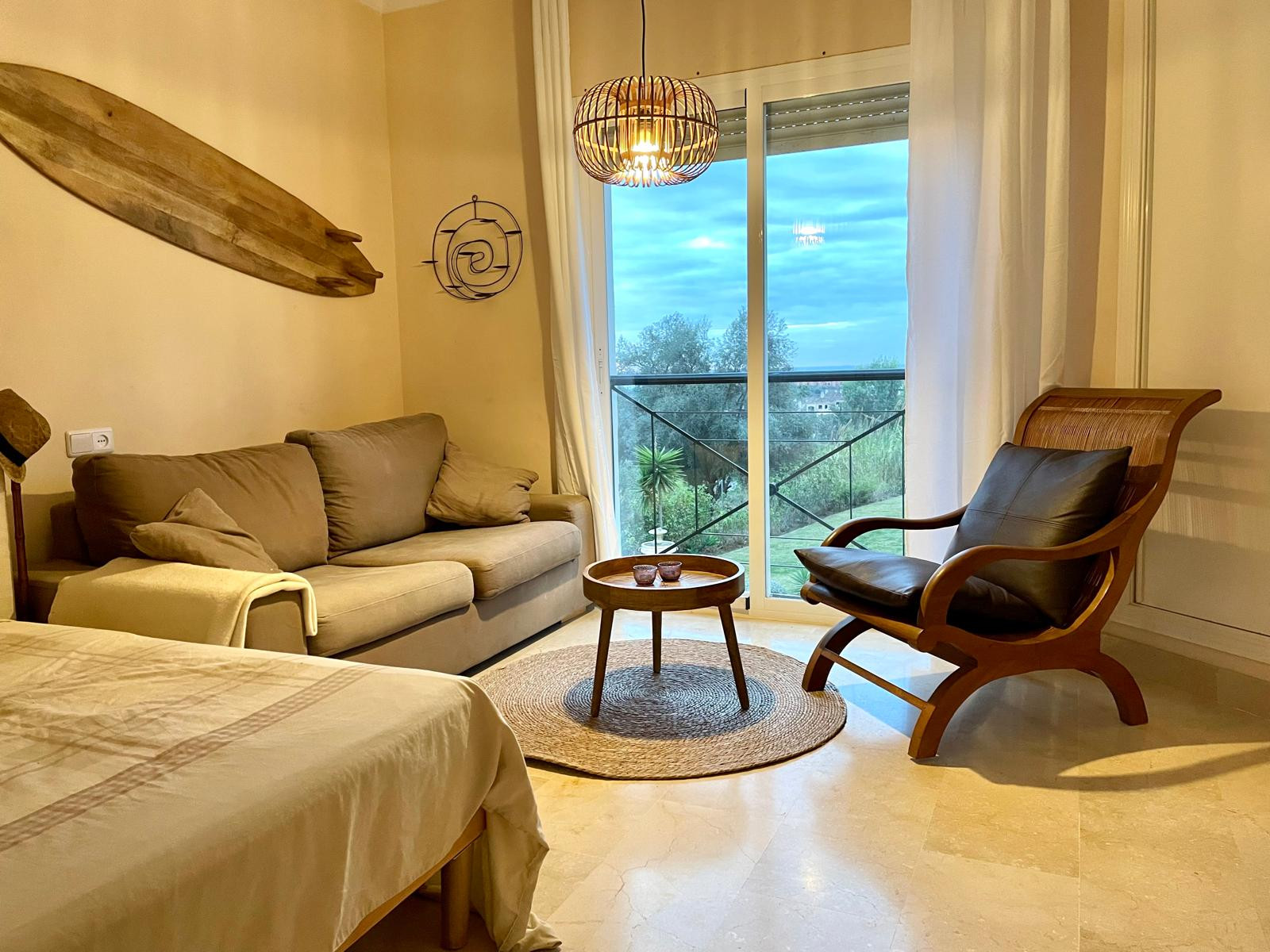 3 Bedroom Apartment in Estepona - Photo 9